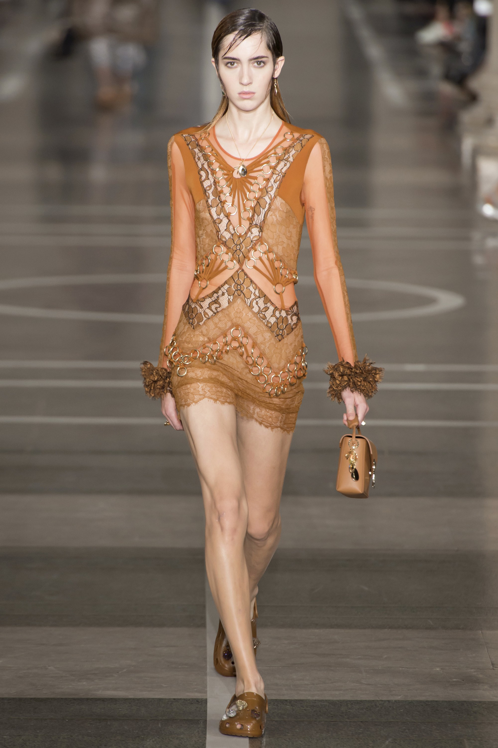 Look 12