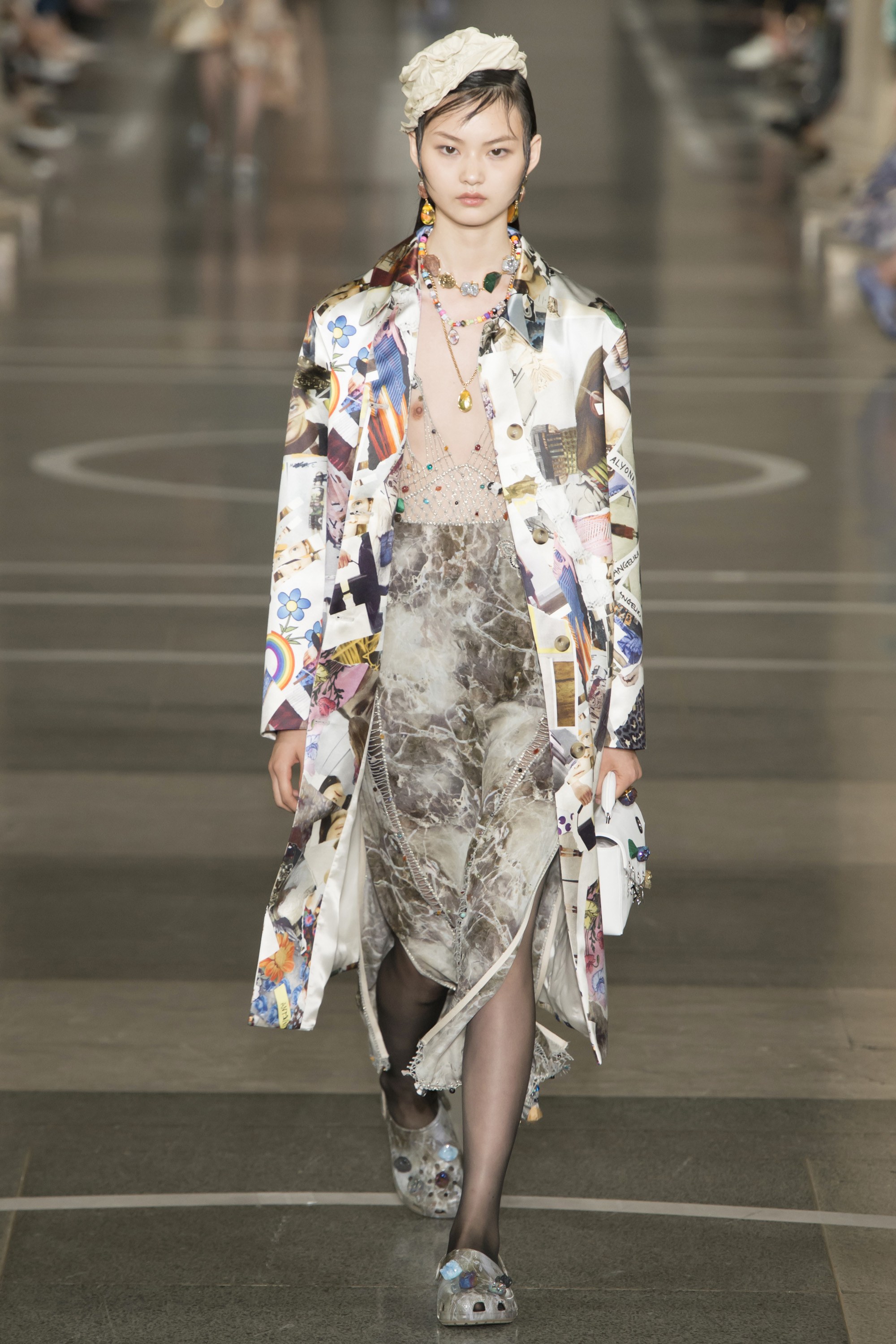 Look 15
