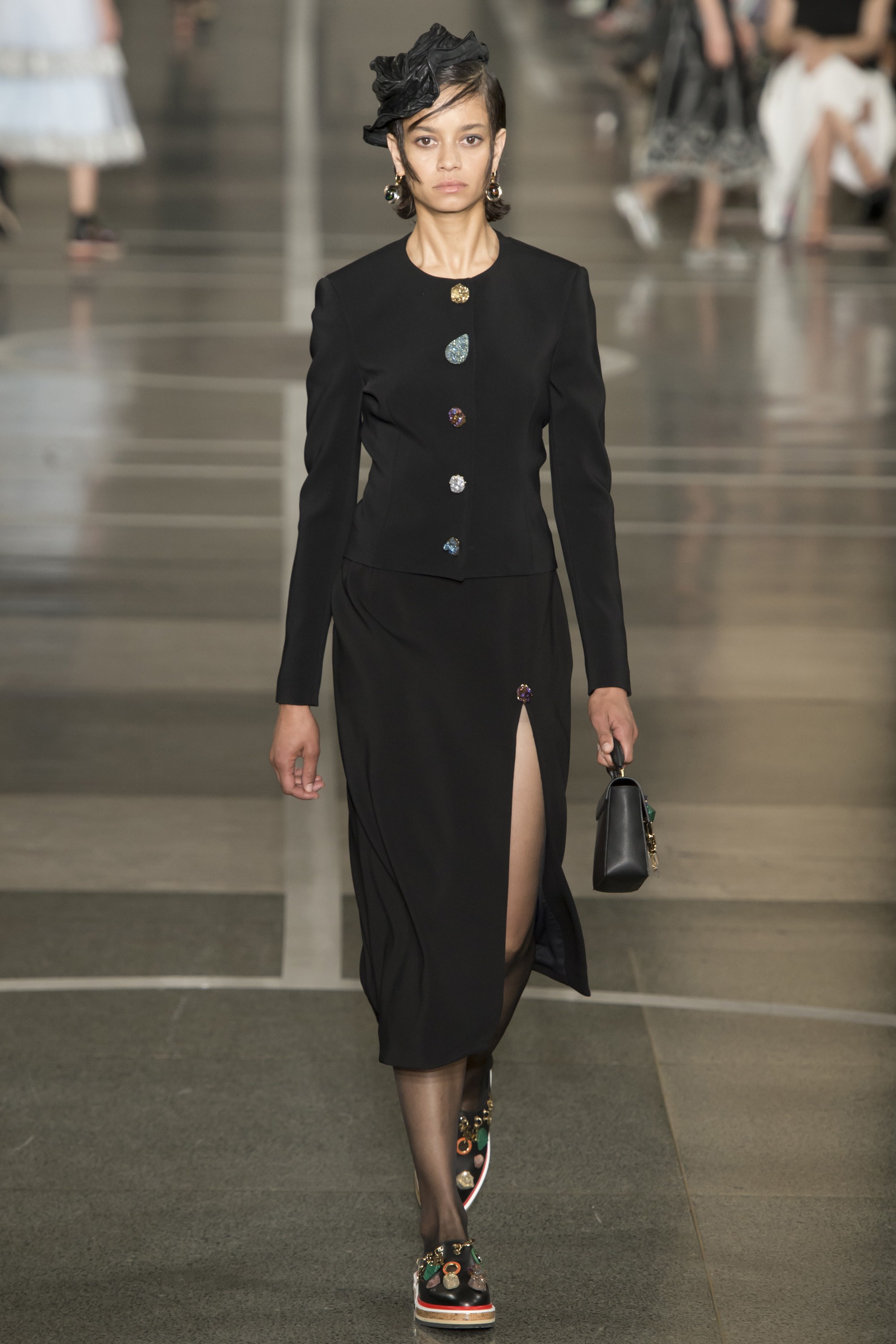 Look 25