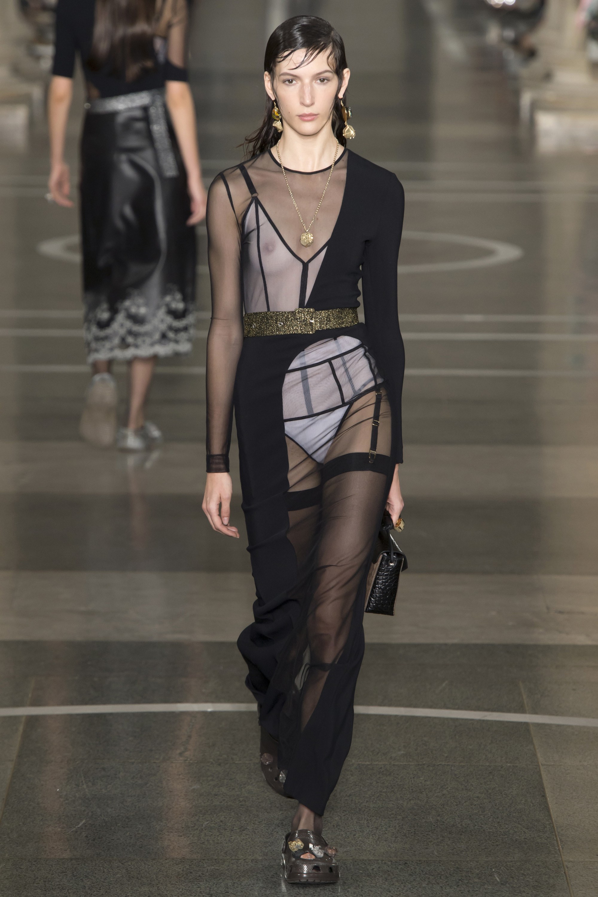 Look 27