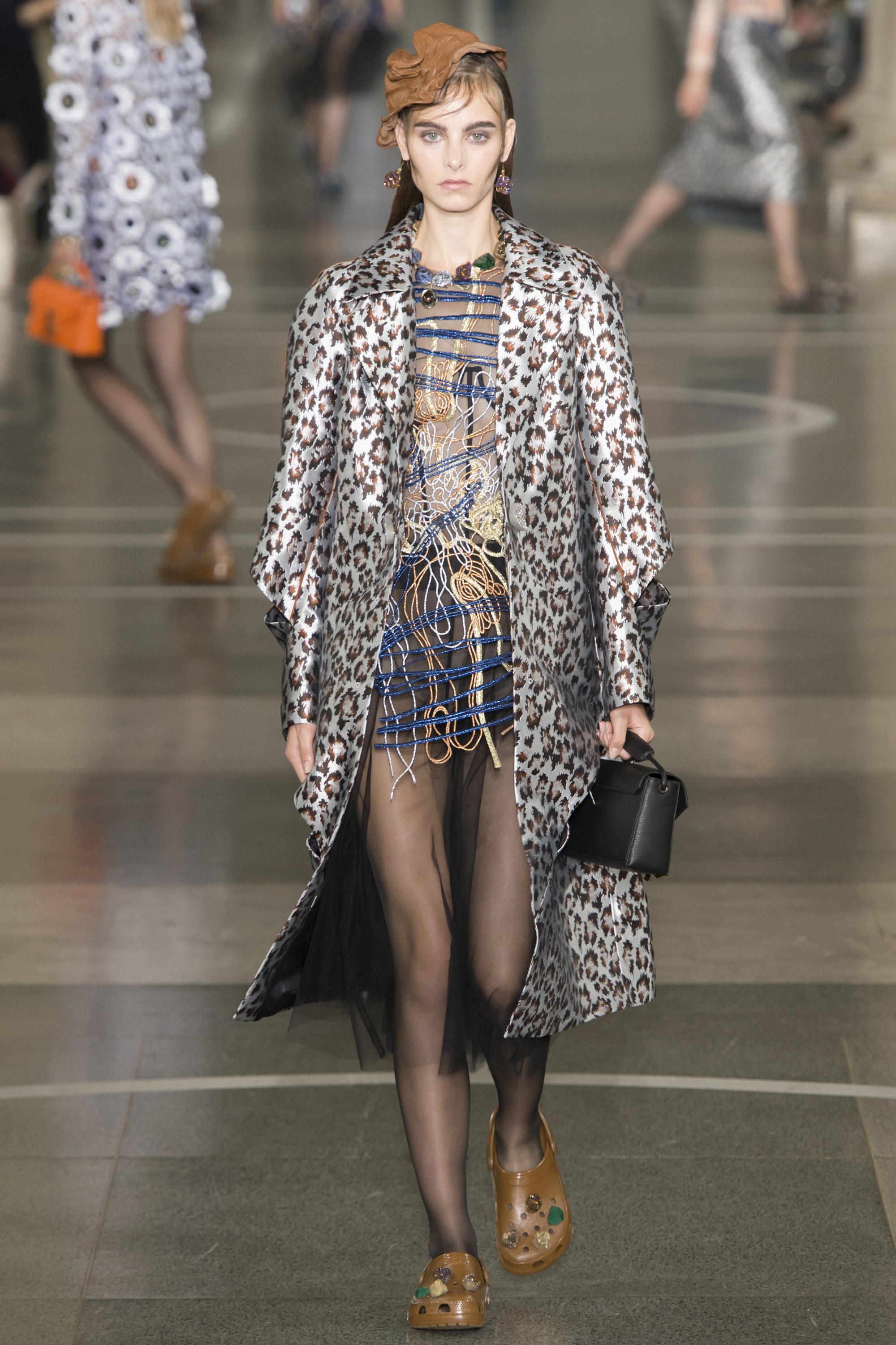 Look 7
