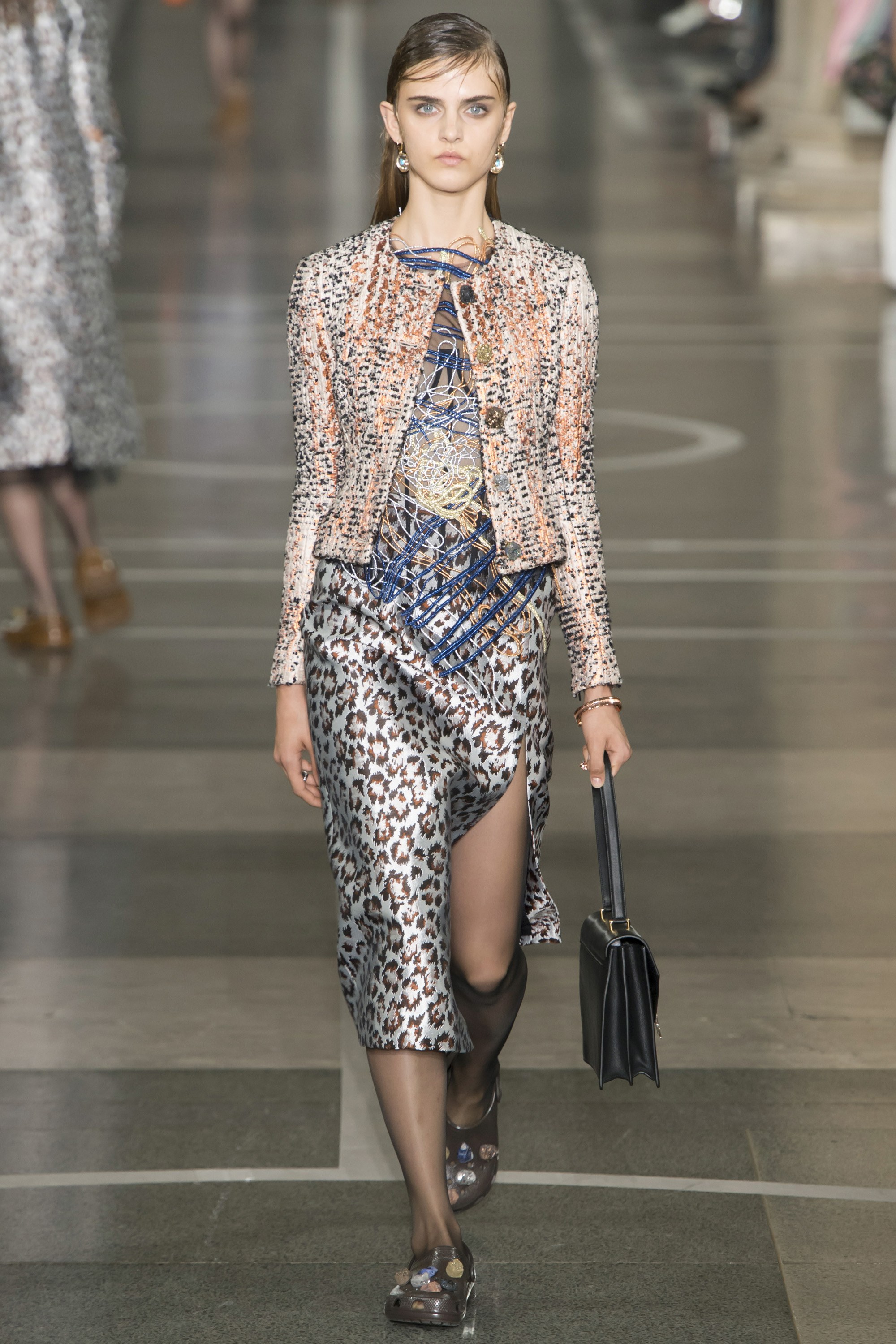Look 8