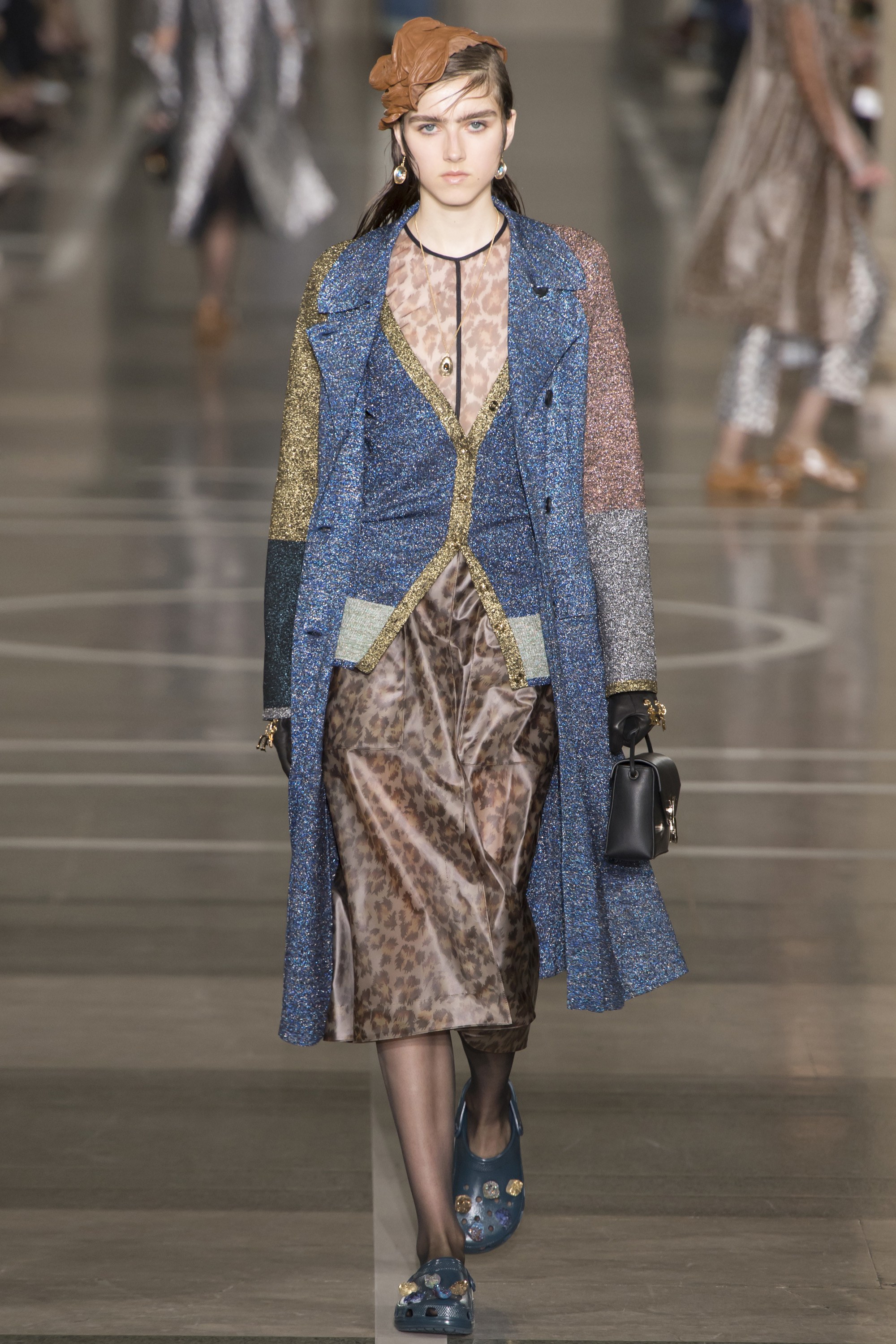 Look 9