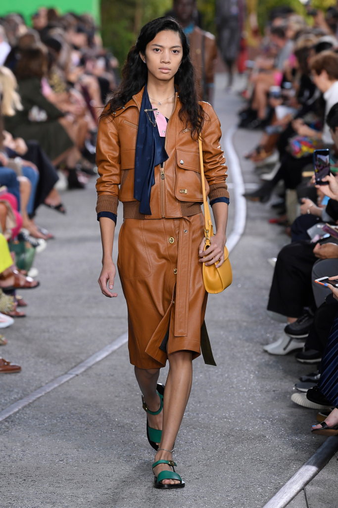 Look 25