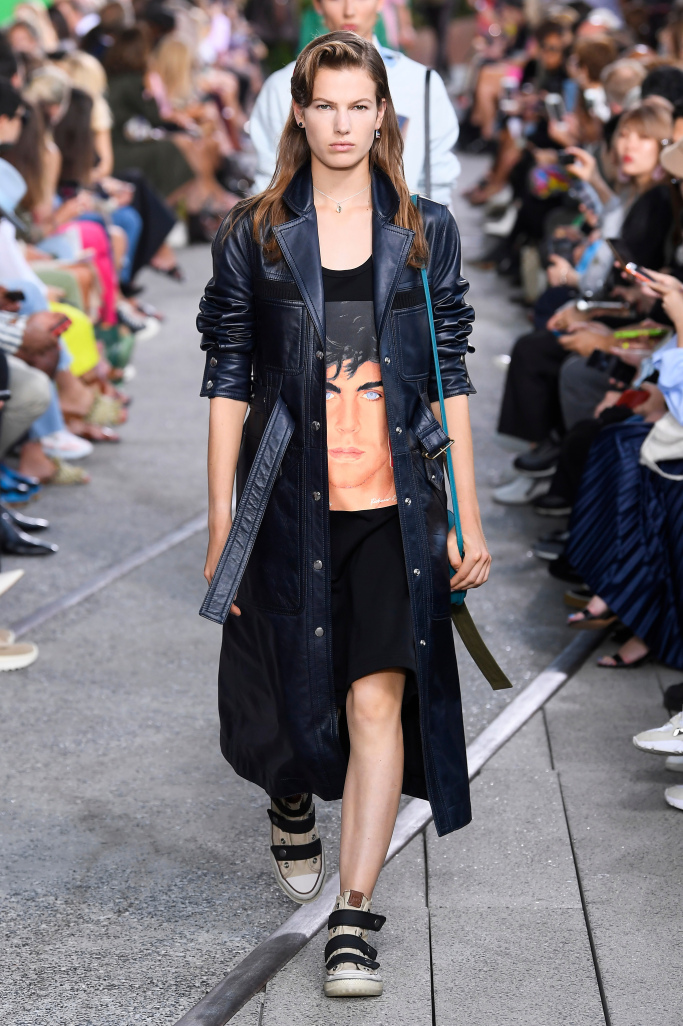 Look 50