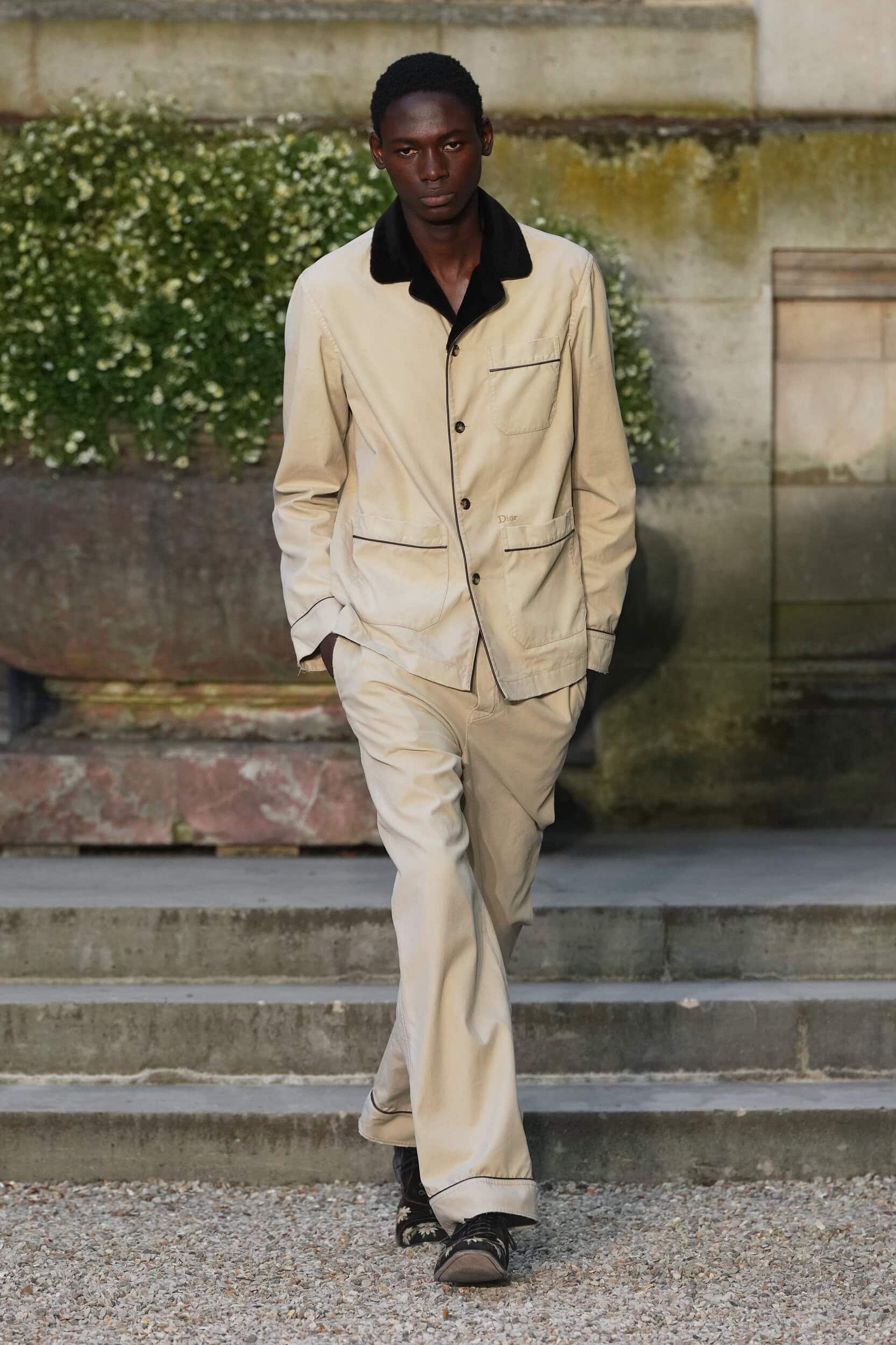 Look 5