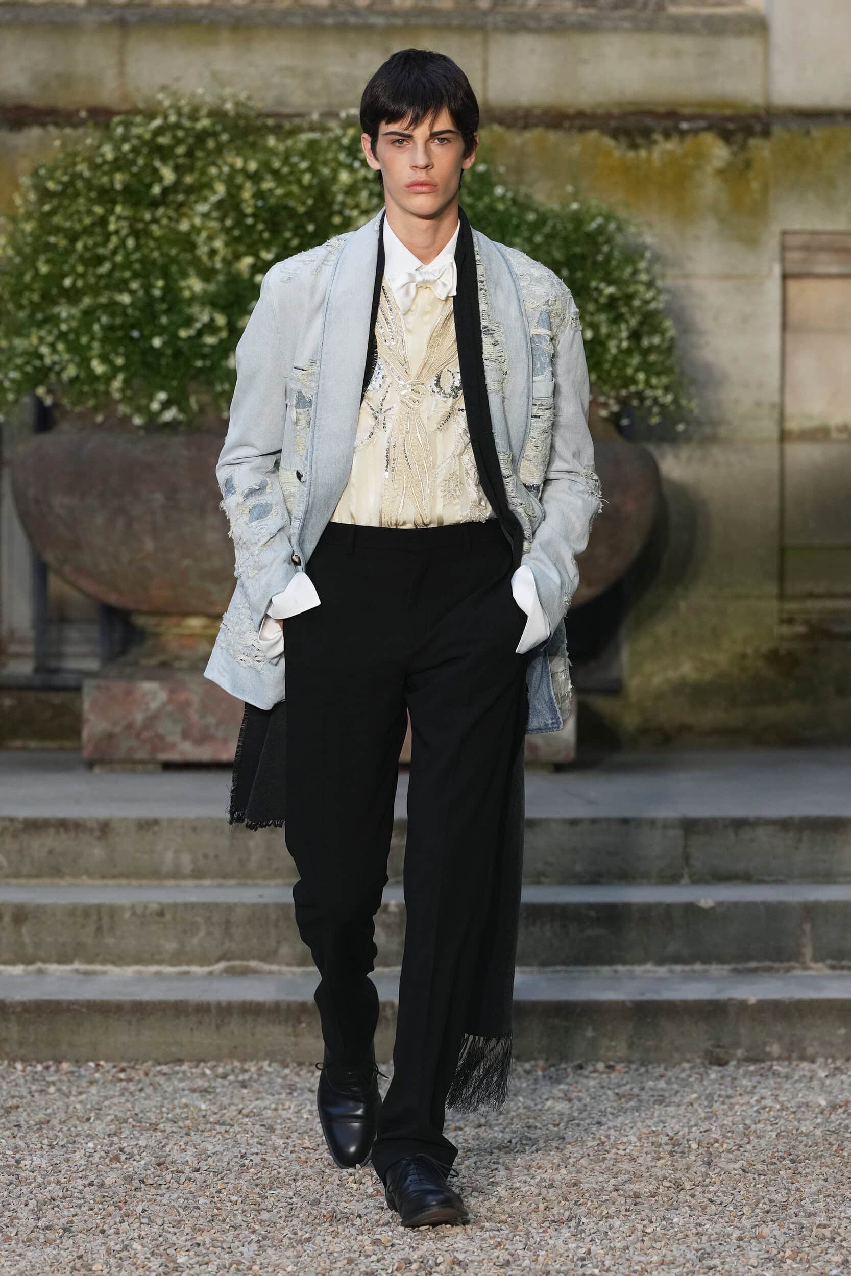 Look 8