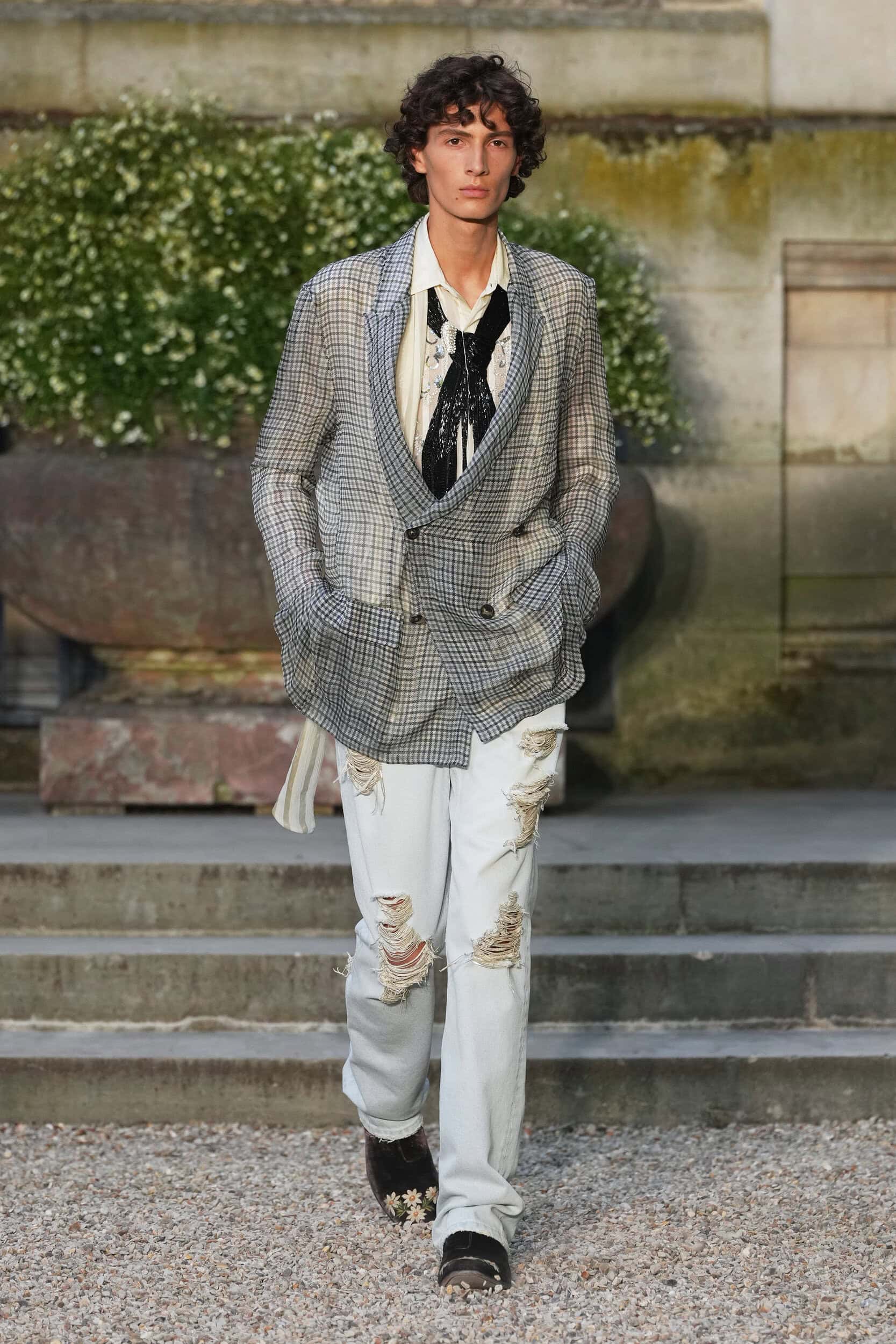 Look 14