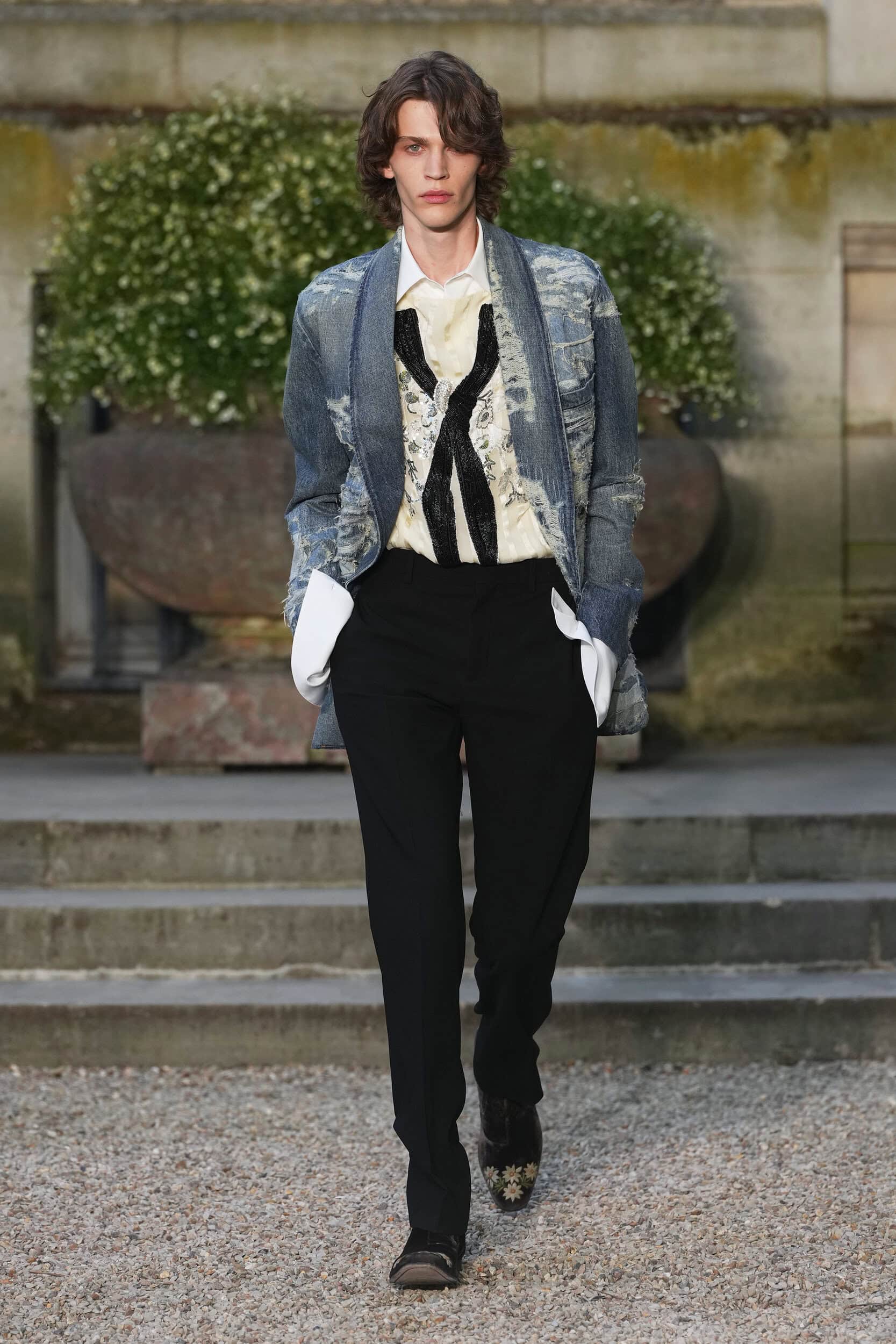 Look 15
