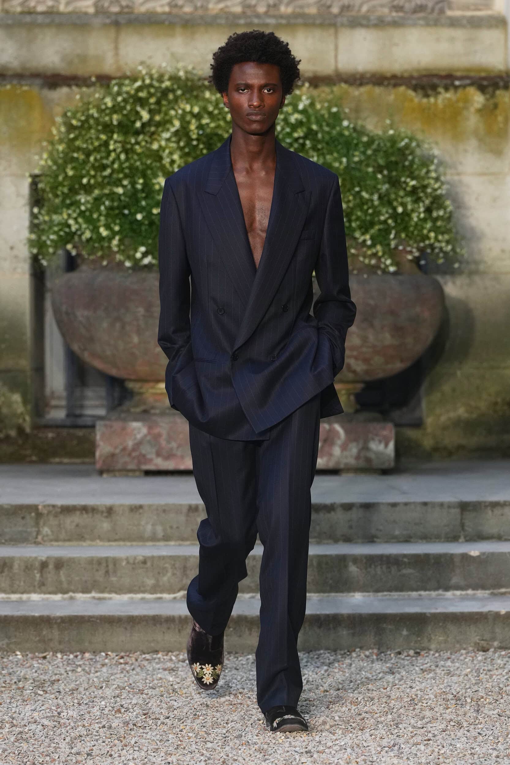 Look 18