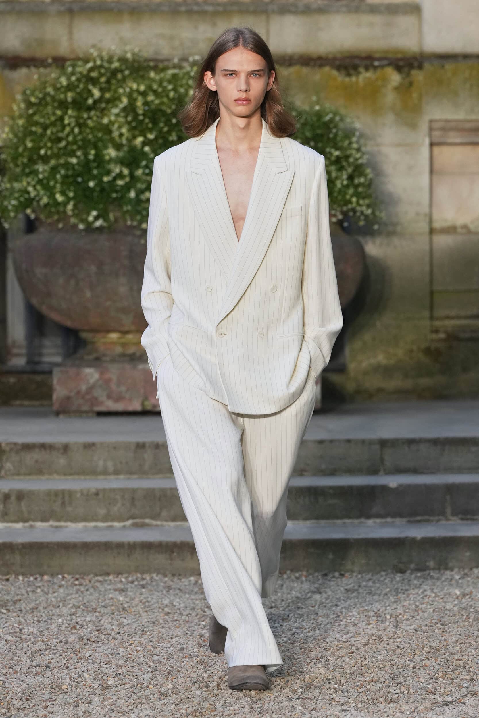 Look 19
