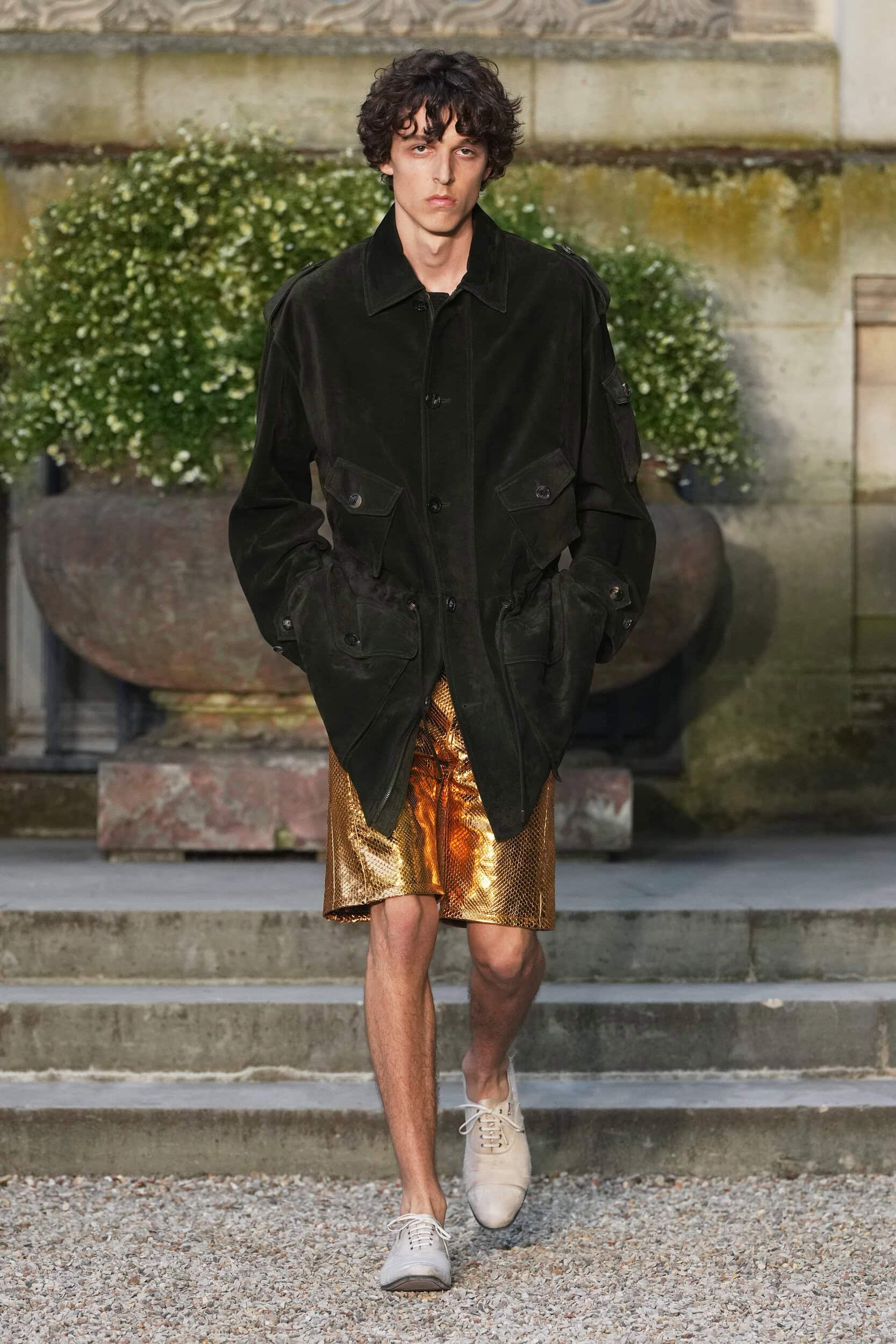 Look 24