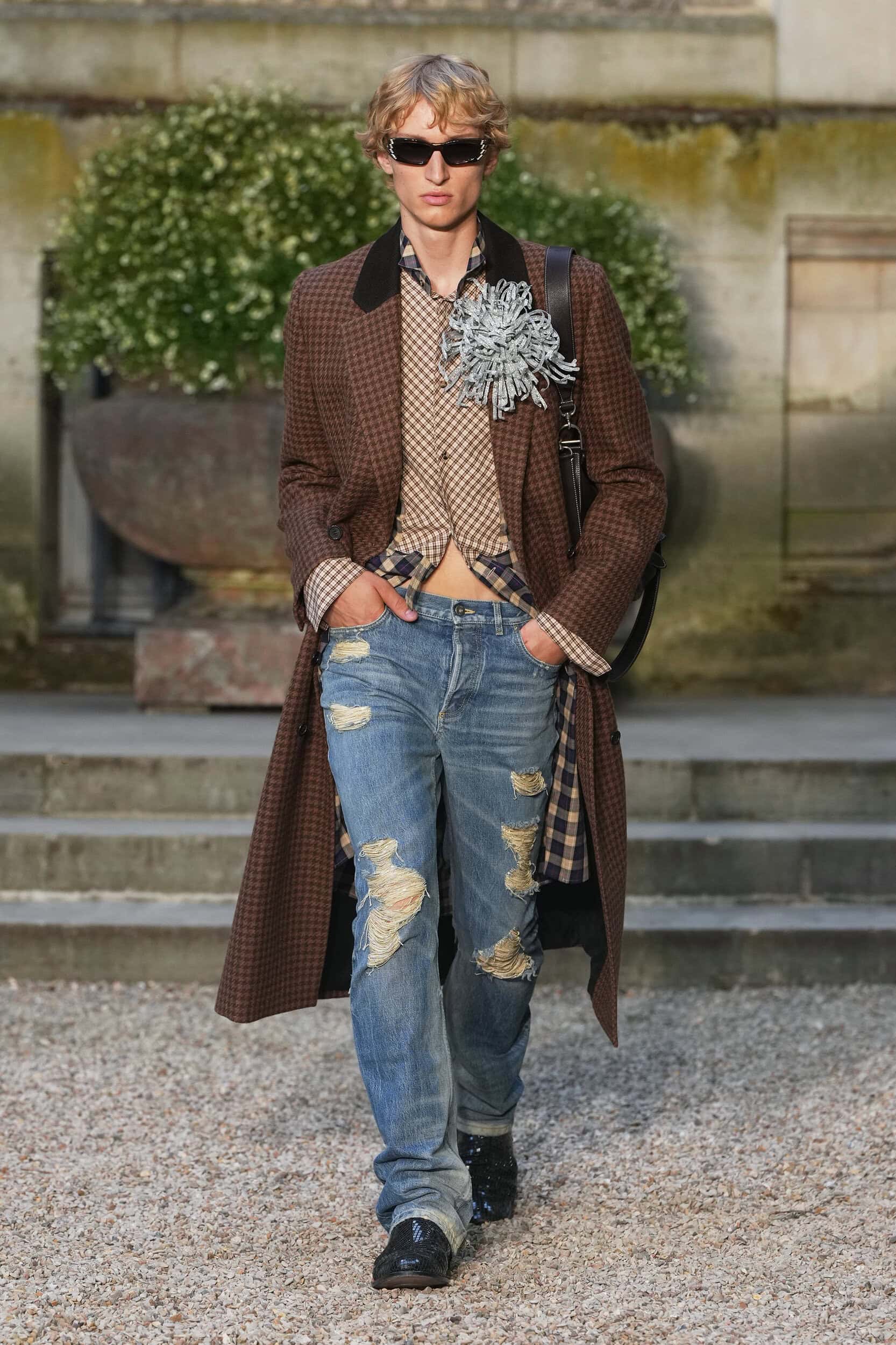 Look 28