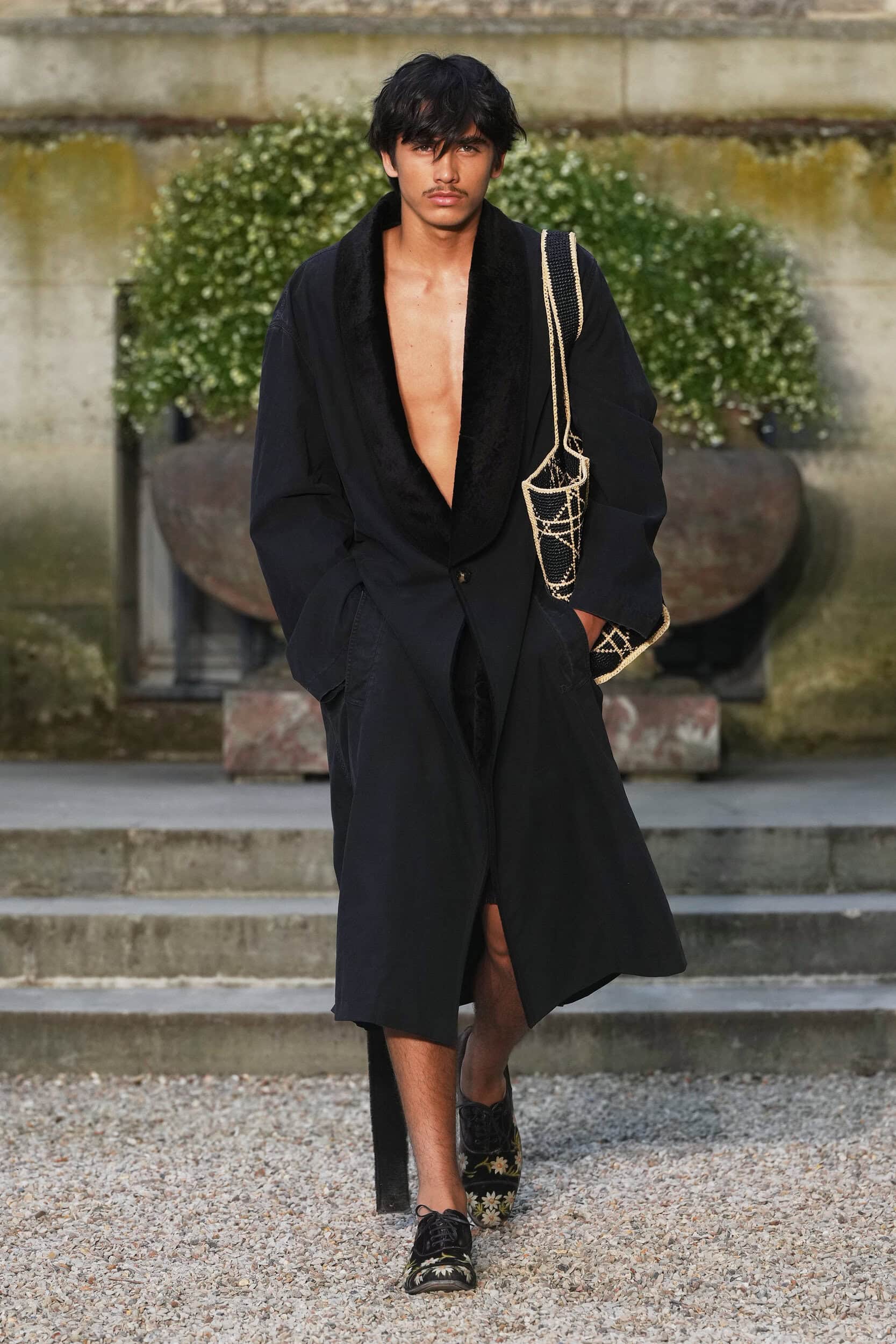 Look 30