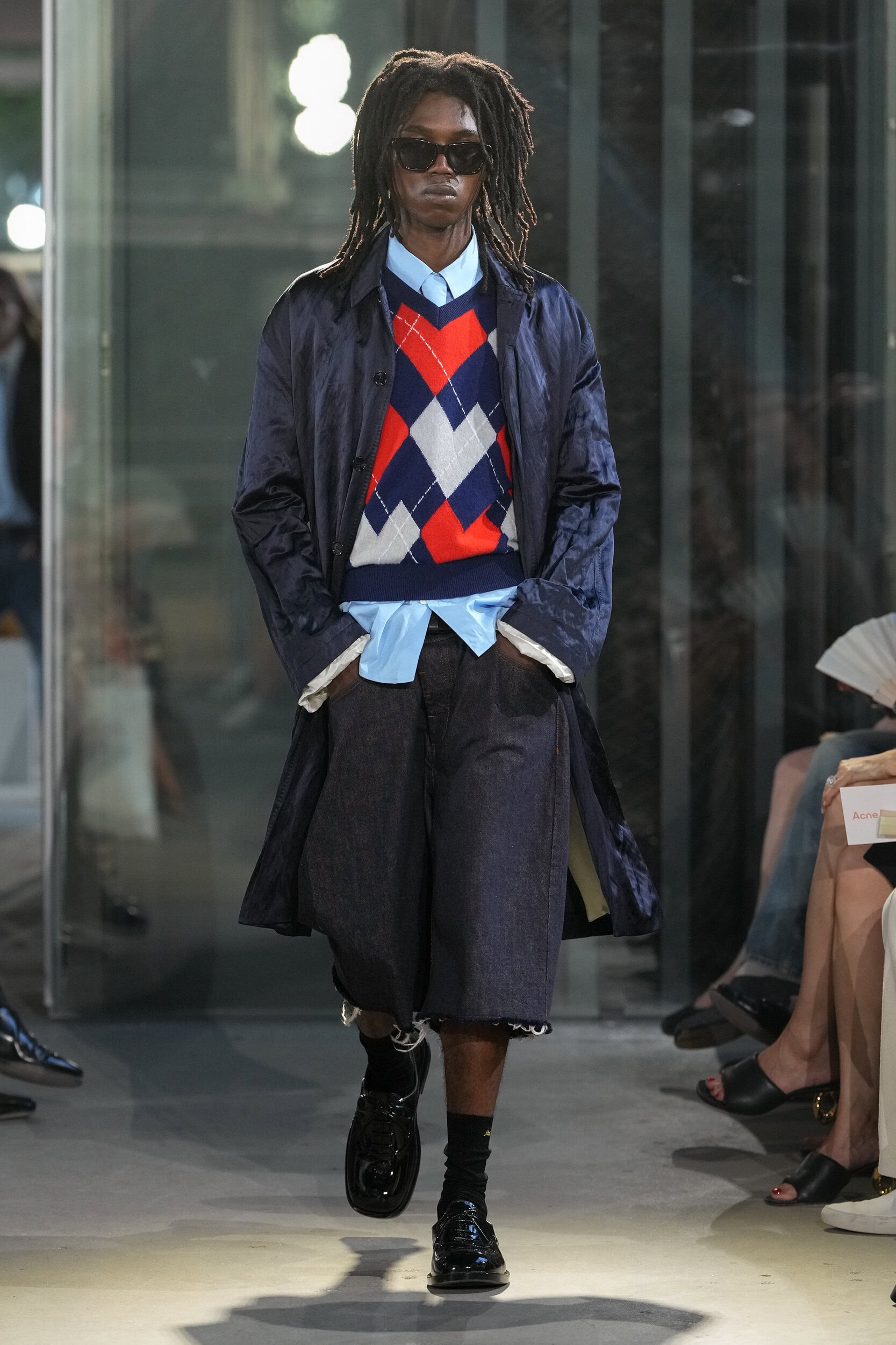 Look 7