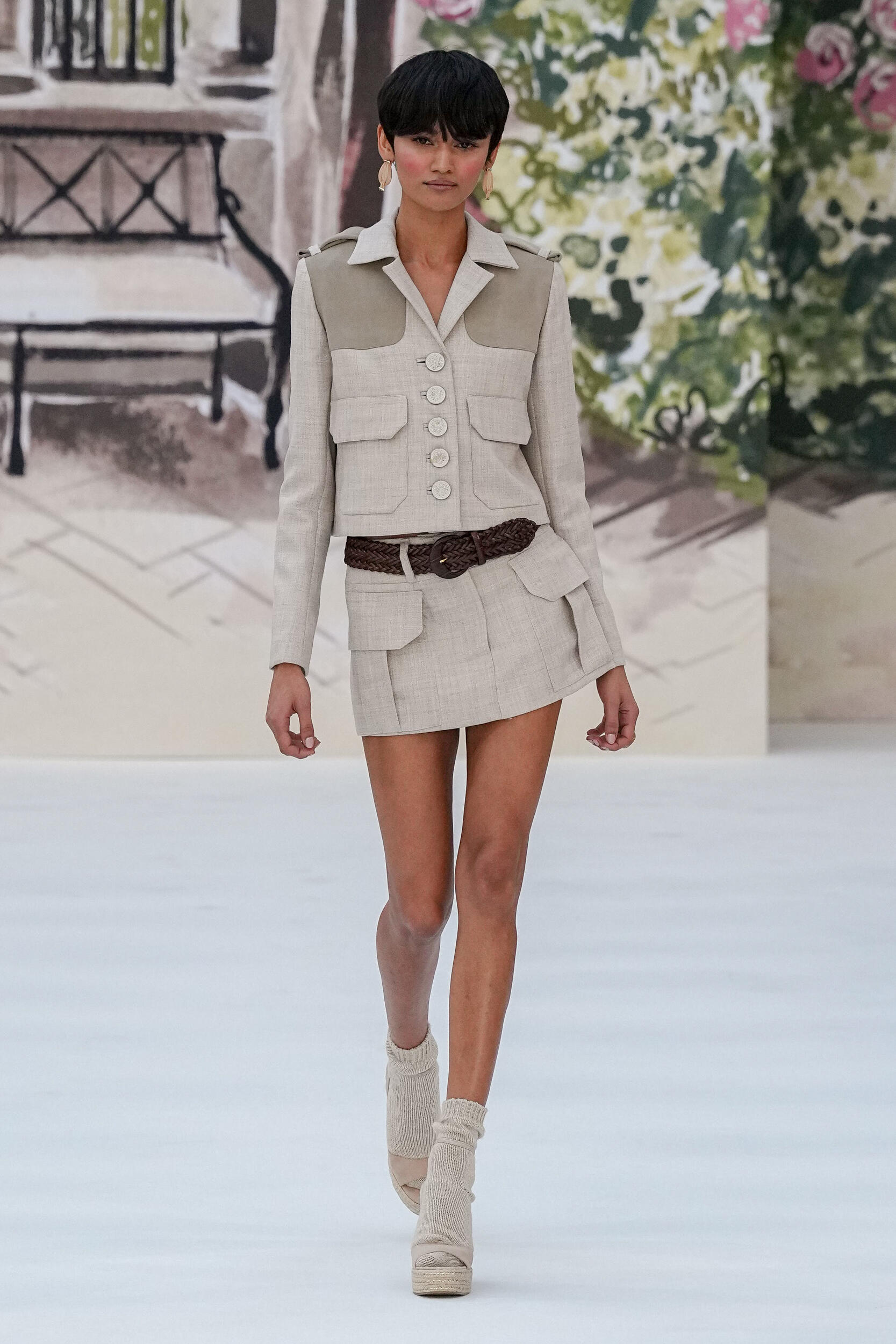 Look 19
