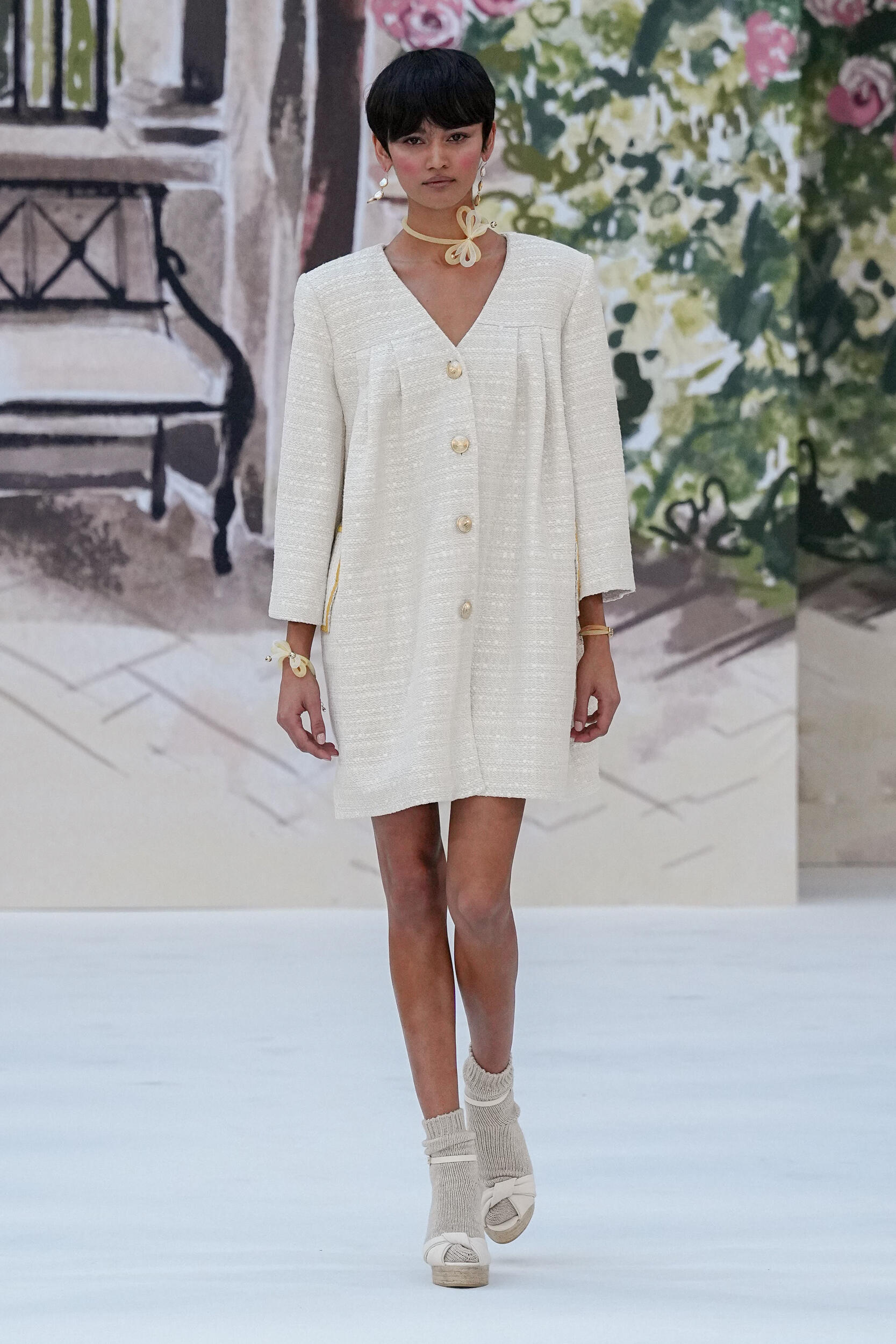 Look 37