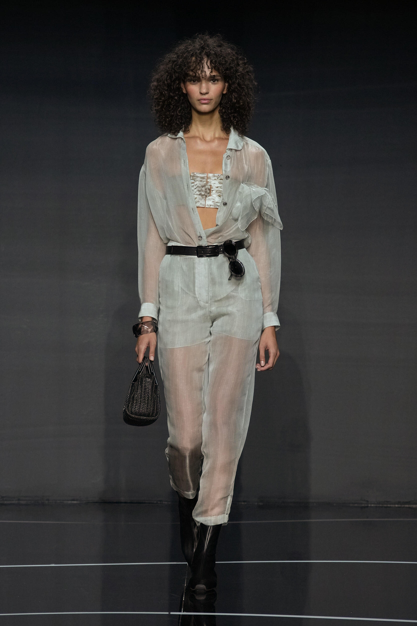 Look 11