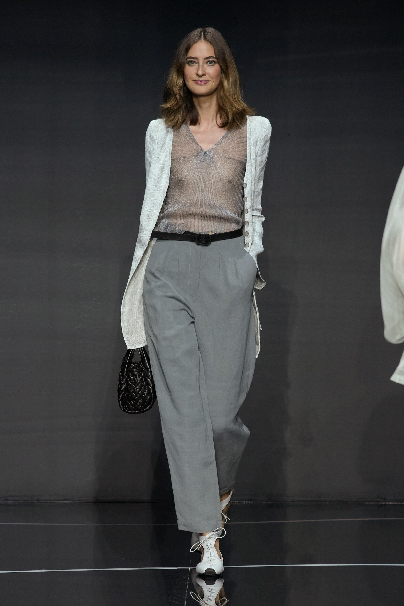 Look 15