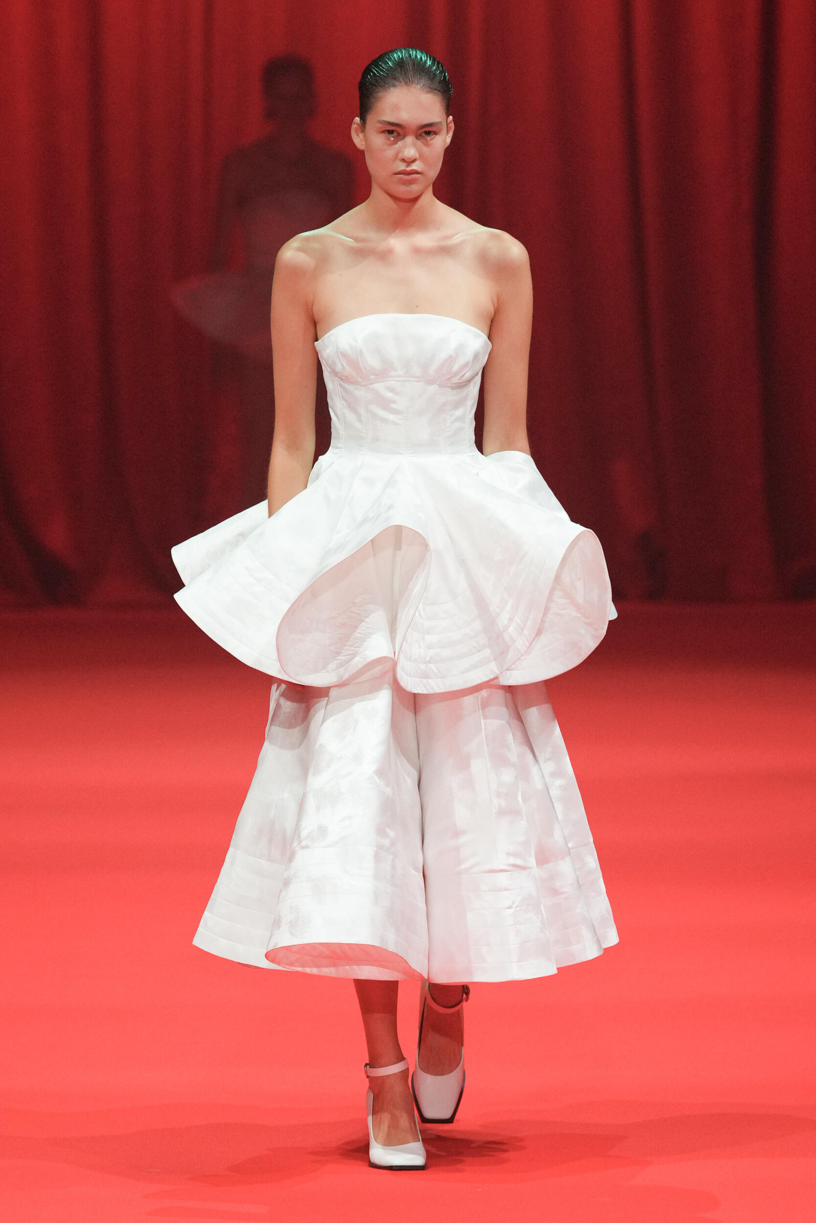 Look 12
