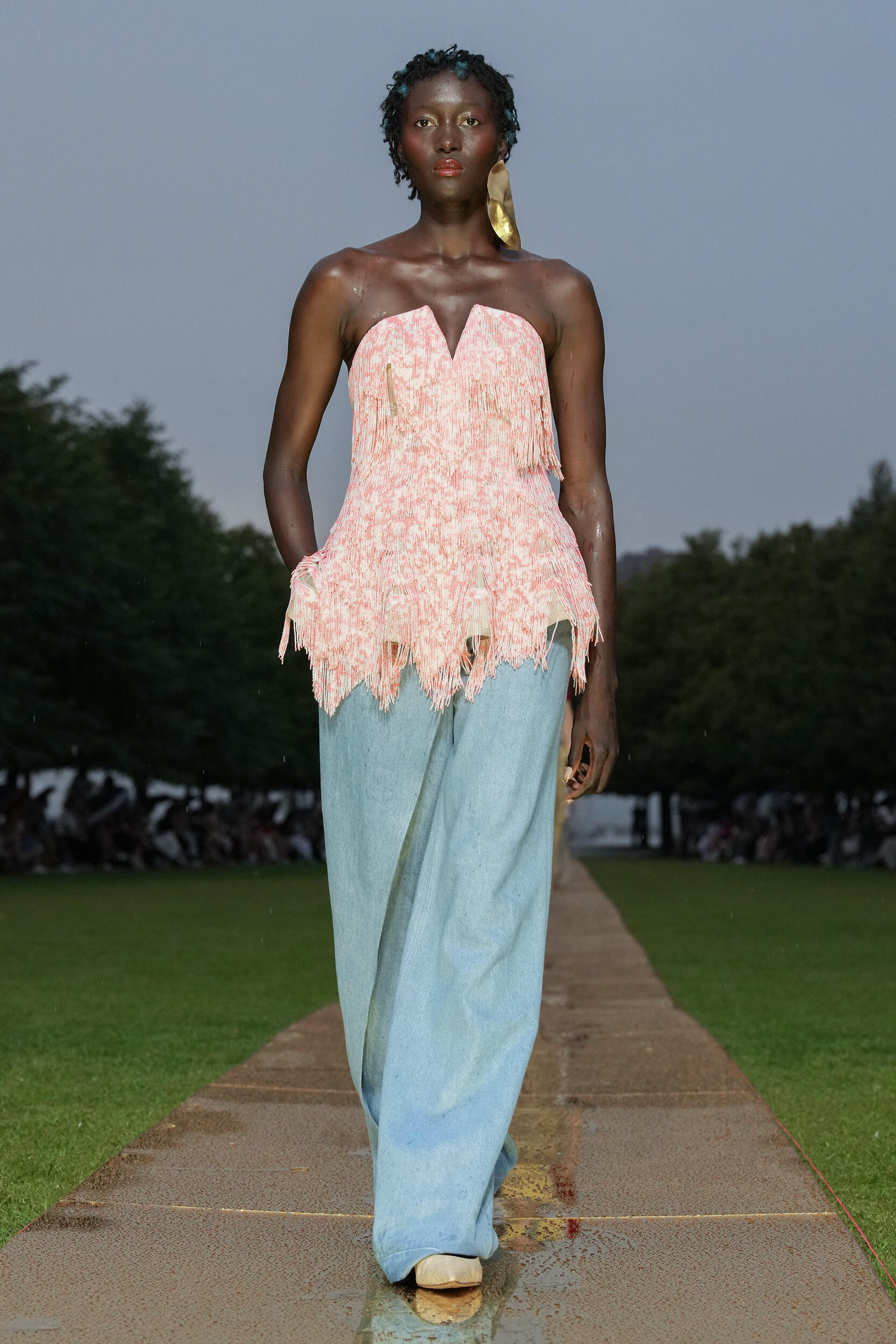 Look 12