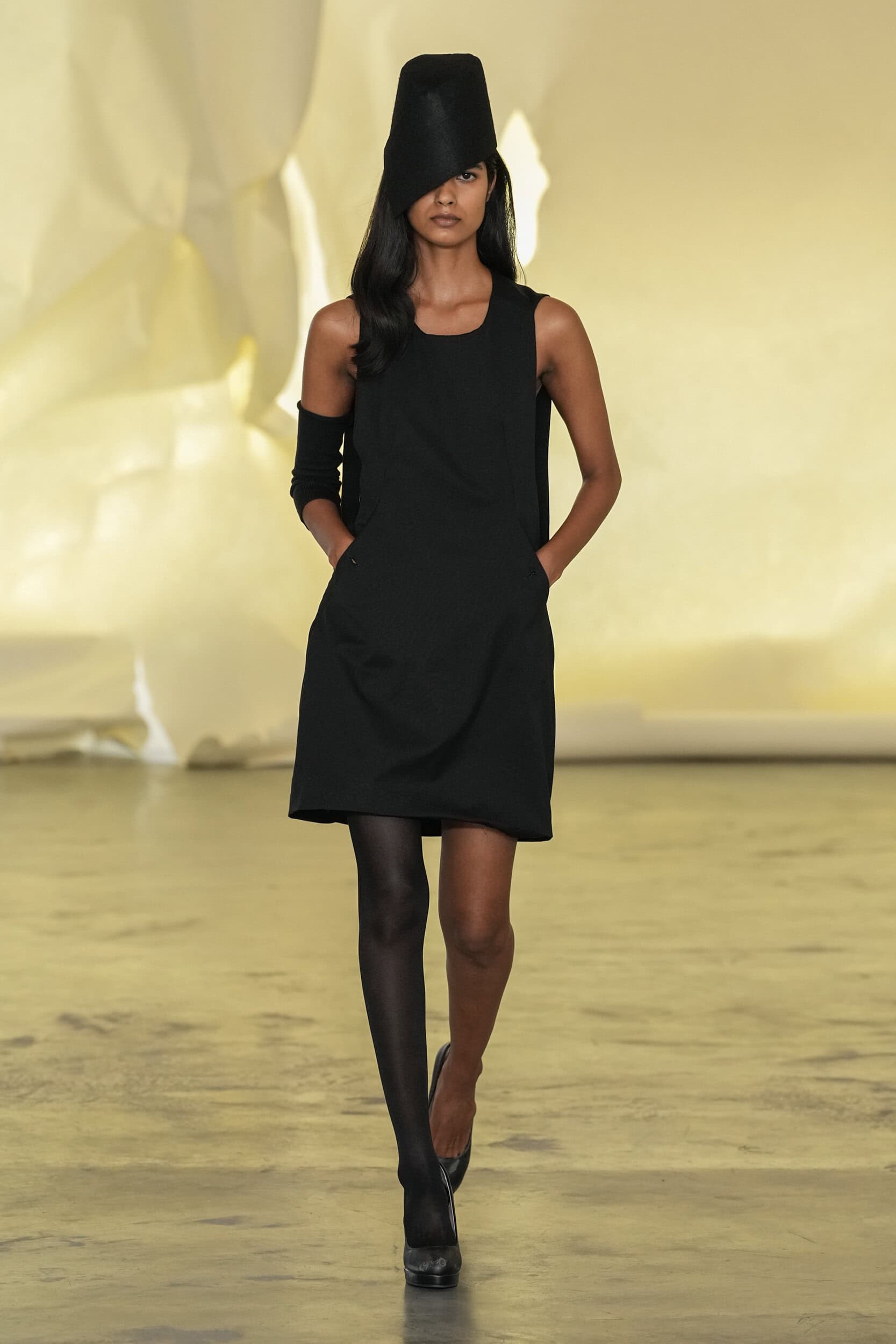 Look 13