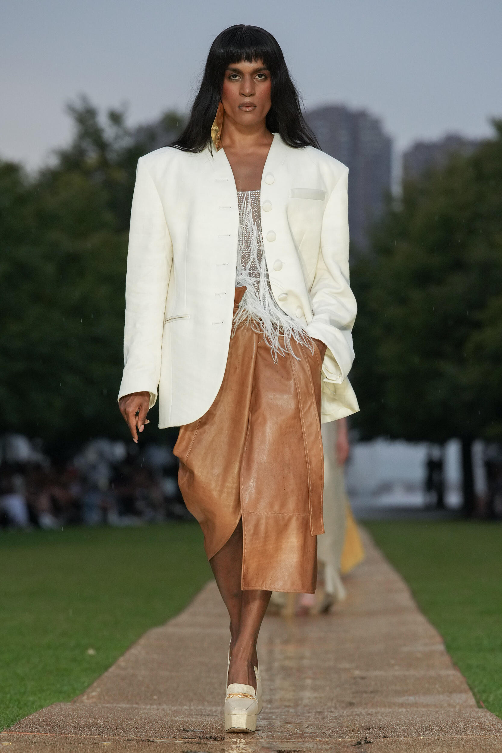 Look 14