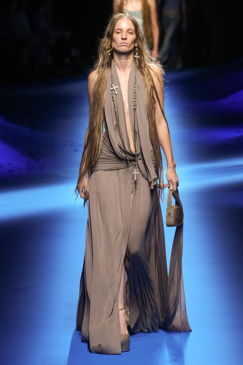 Look 13