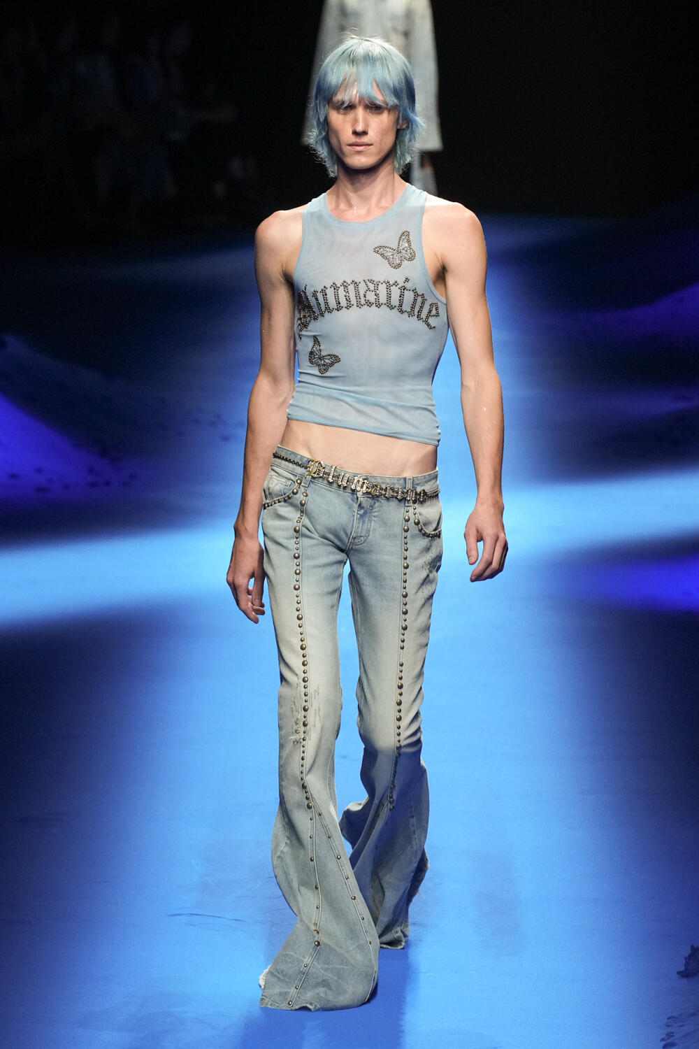 Look 15