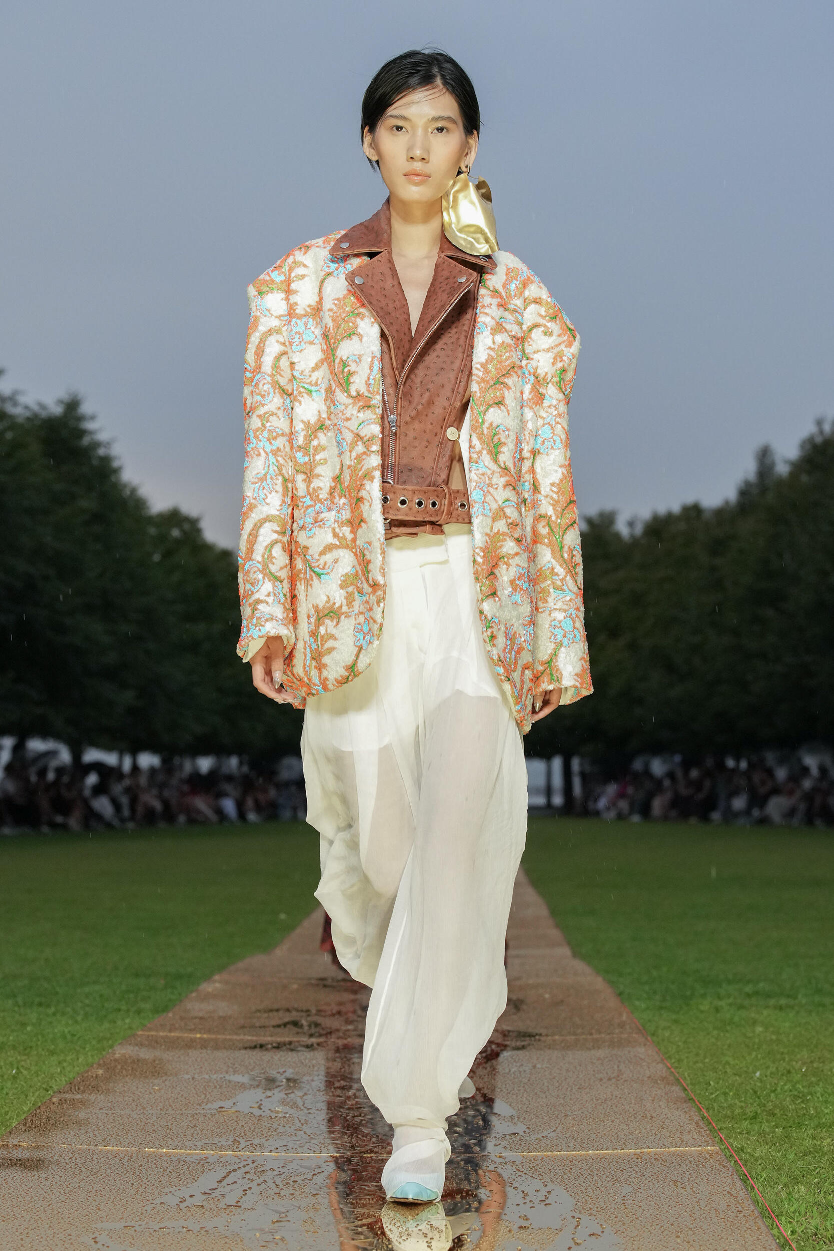 Look 17