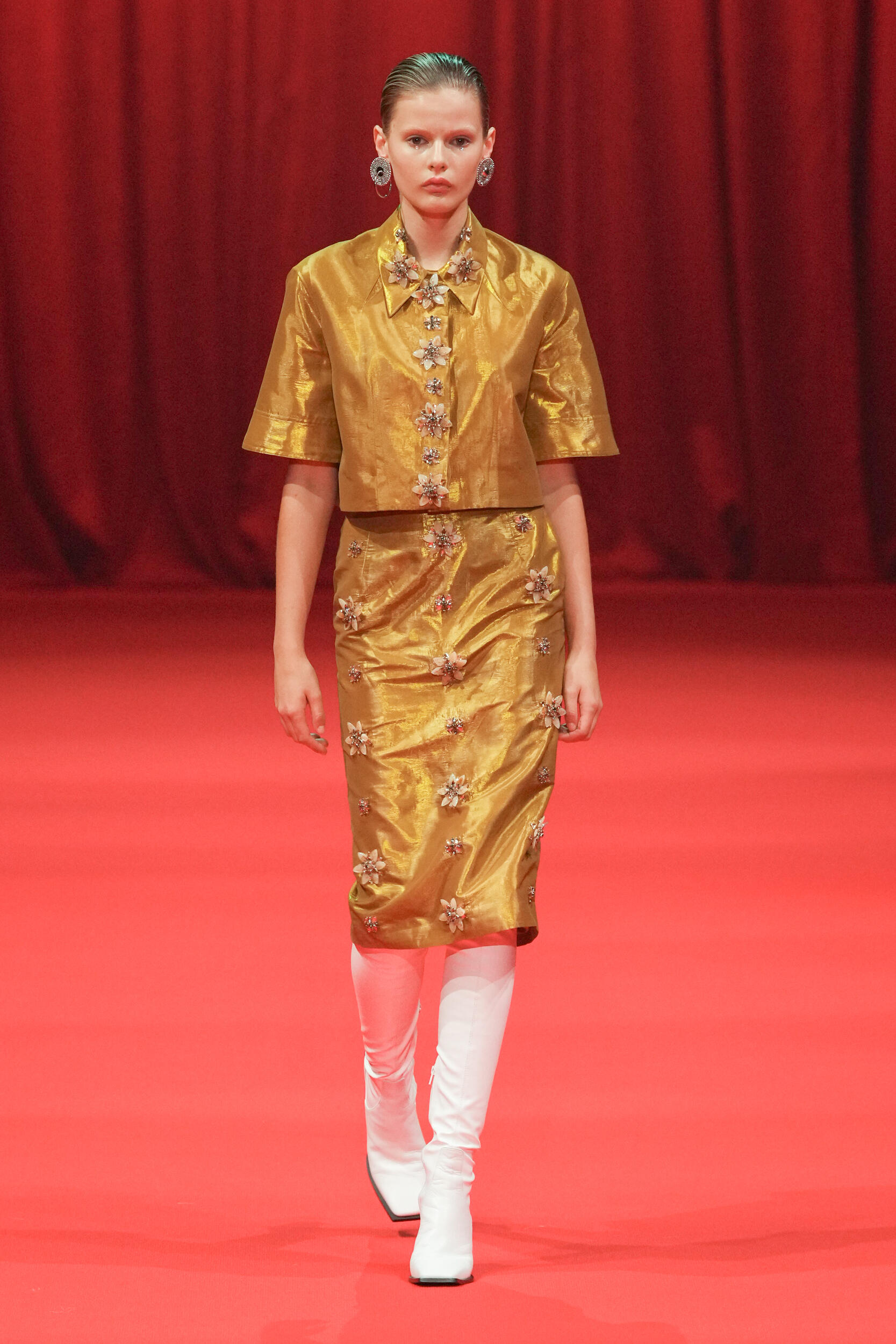 Look 17