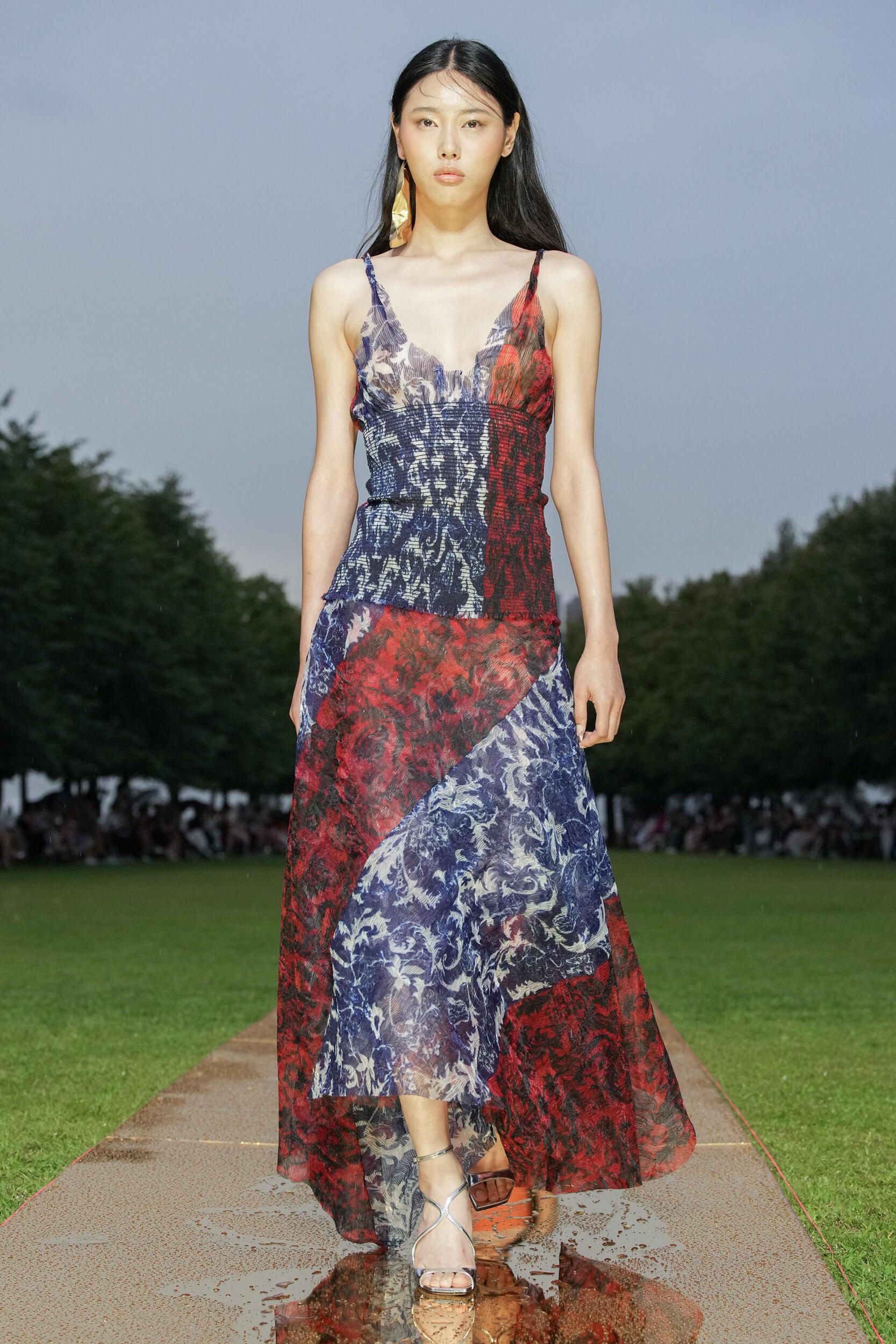 Look 18