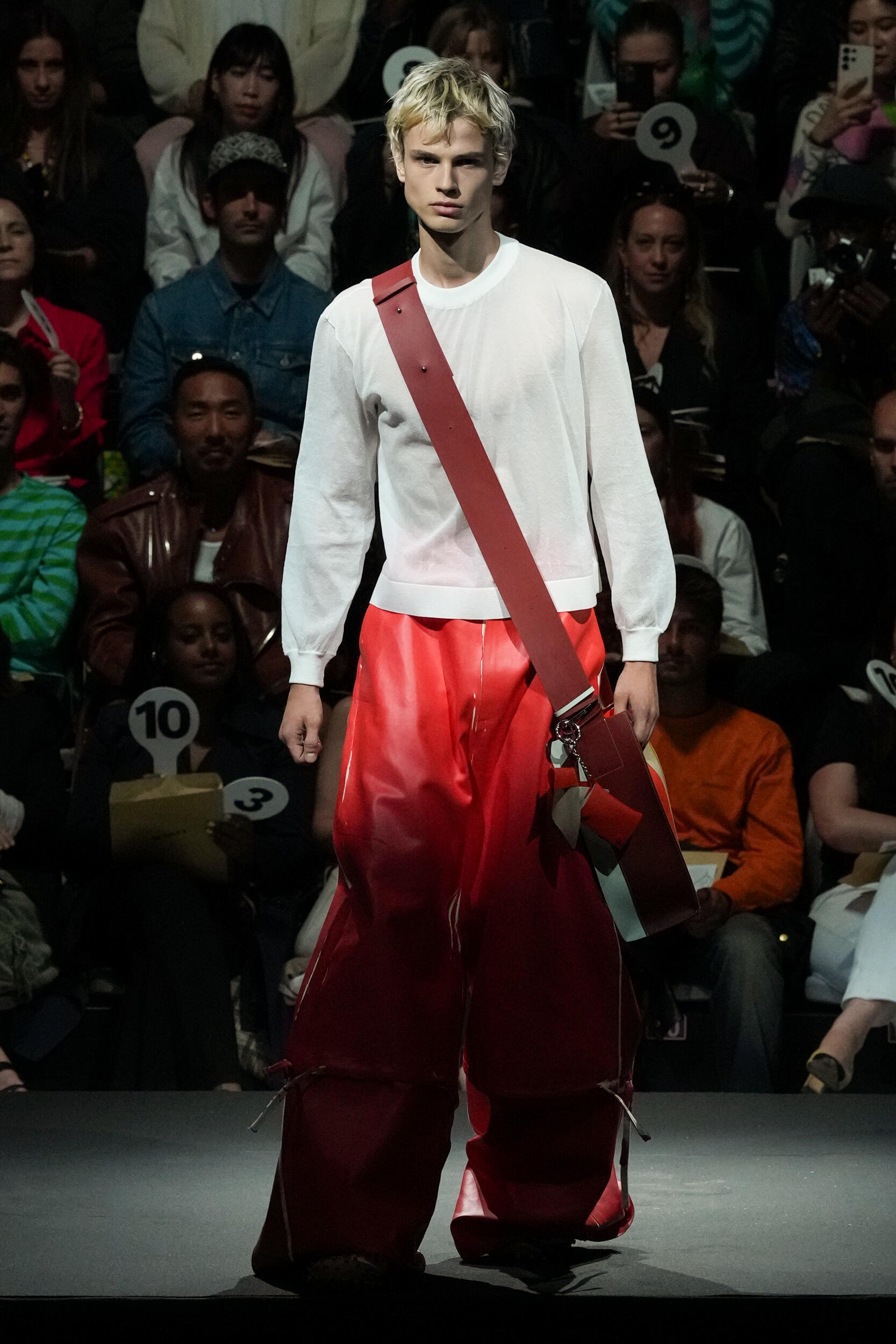 Look 15