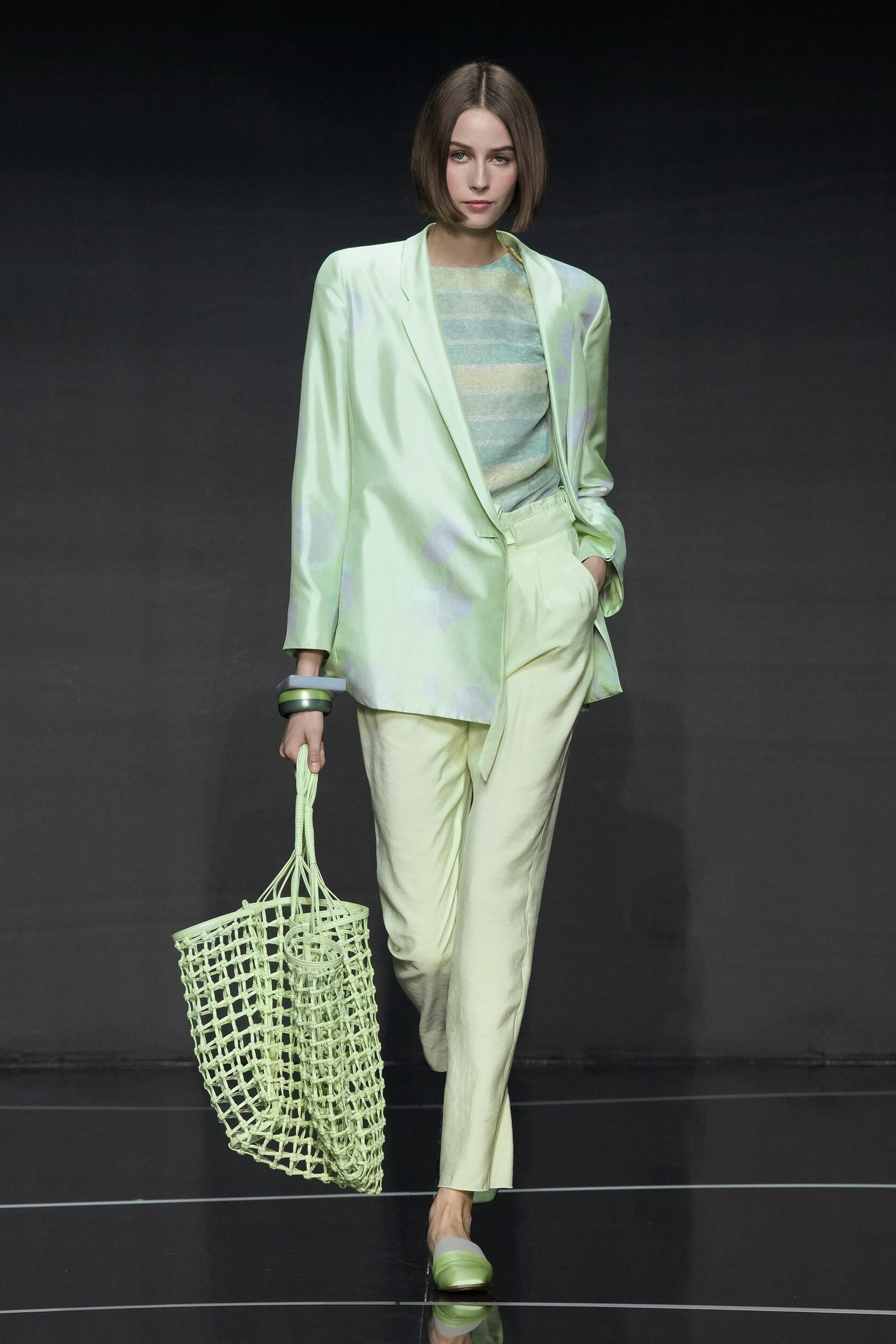 Look 27
