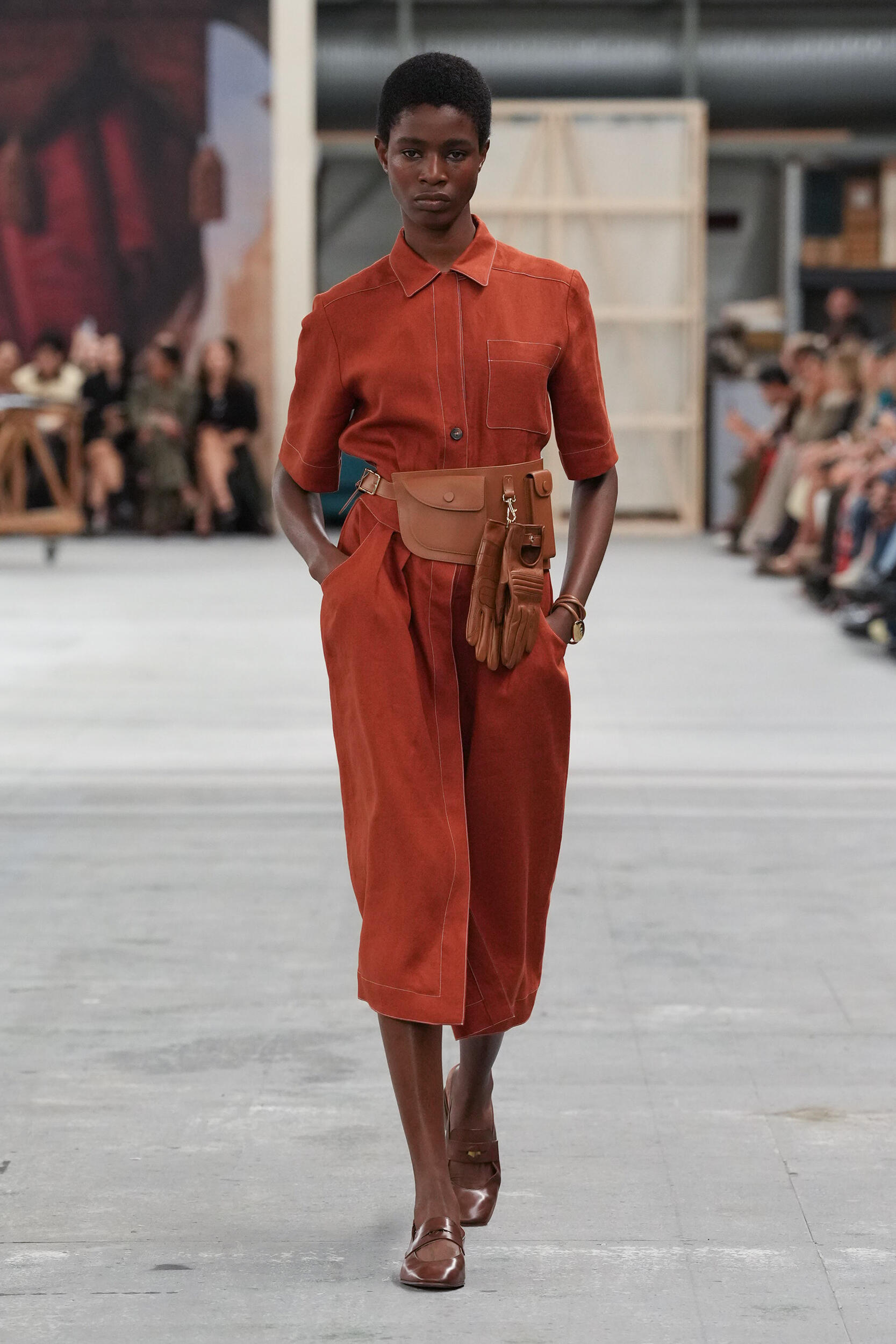 Look 16