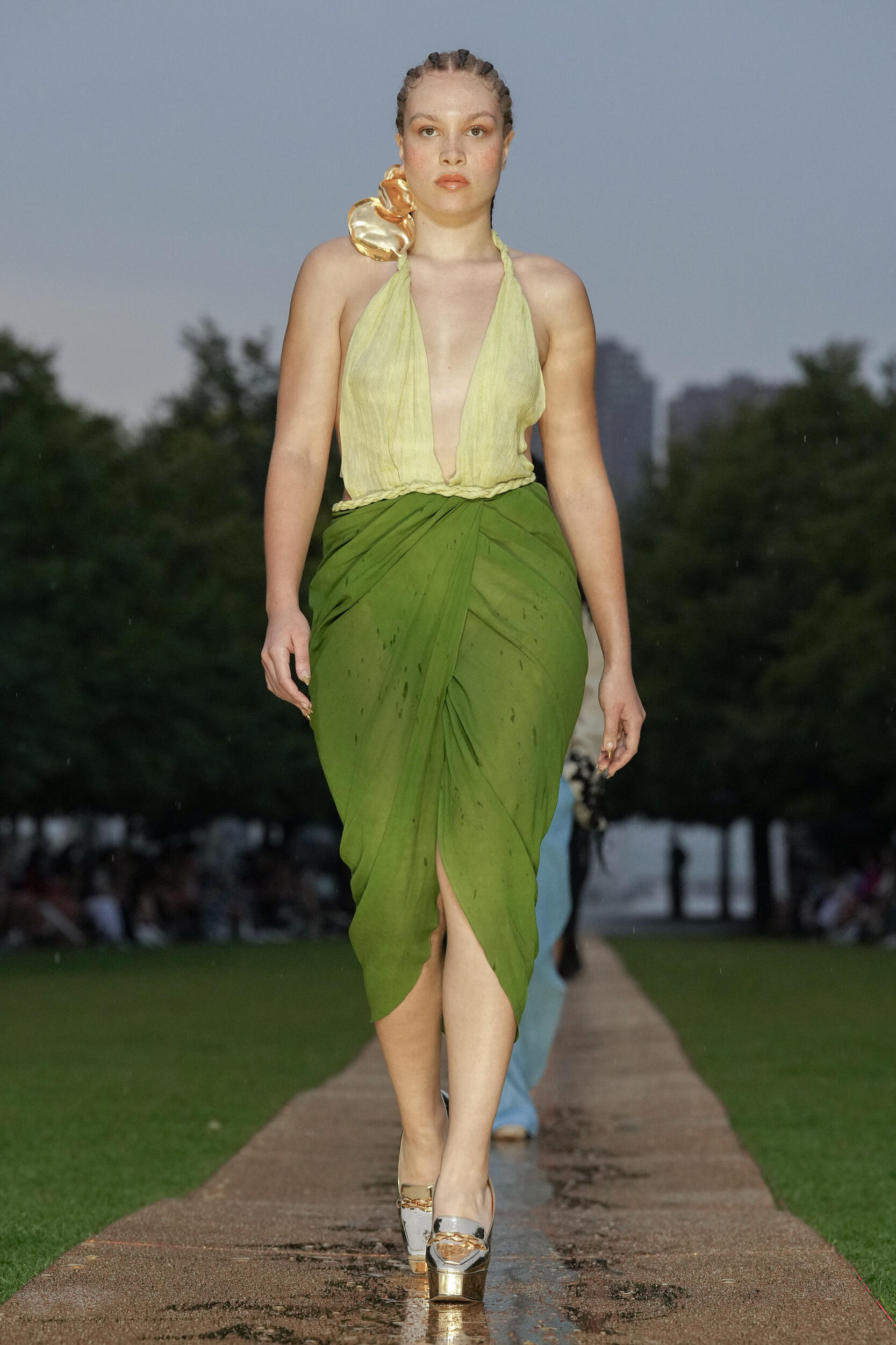 Look 24
