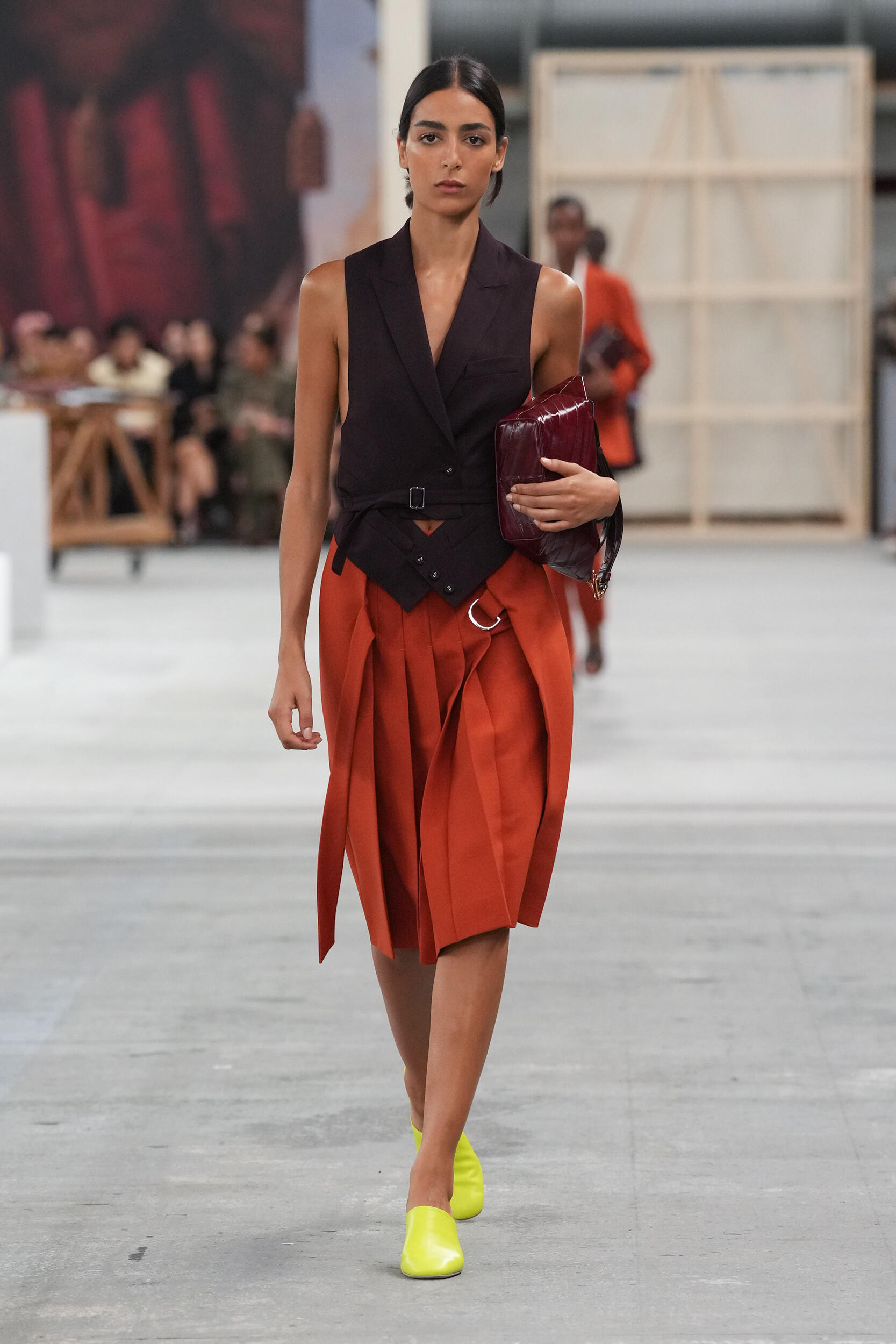 Look 17