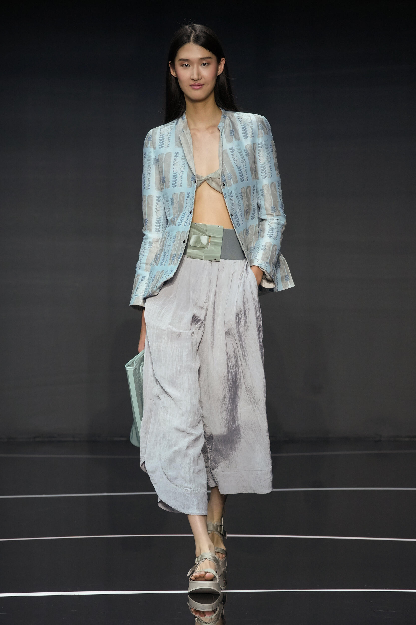 Look 32