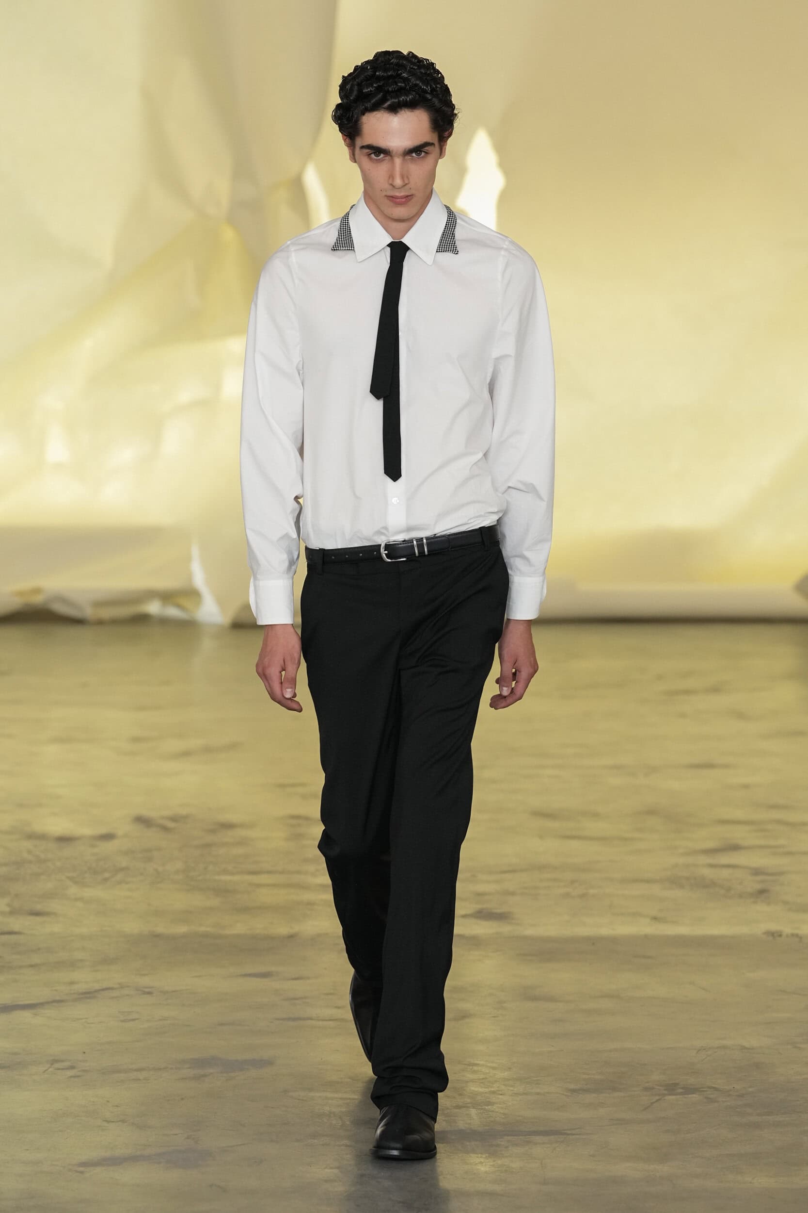 Look 25