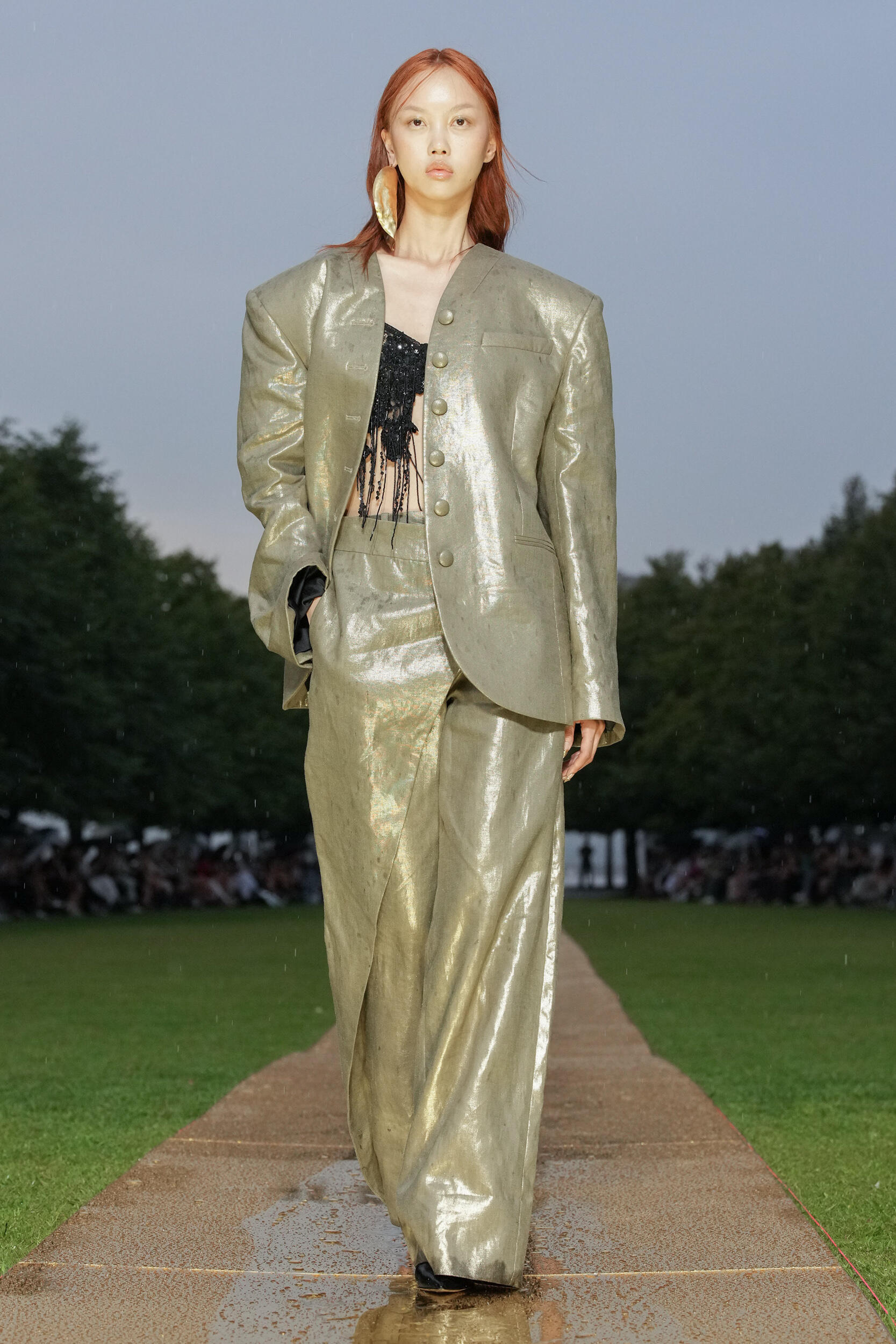 Look 32