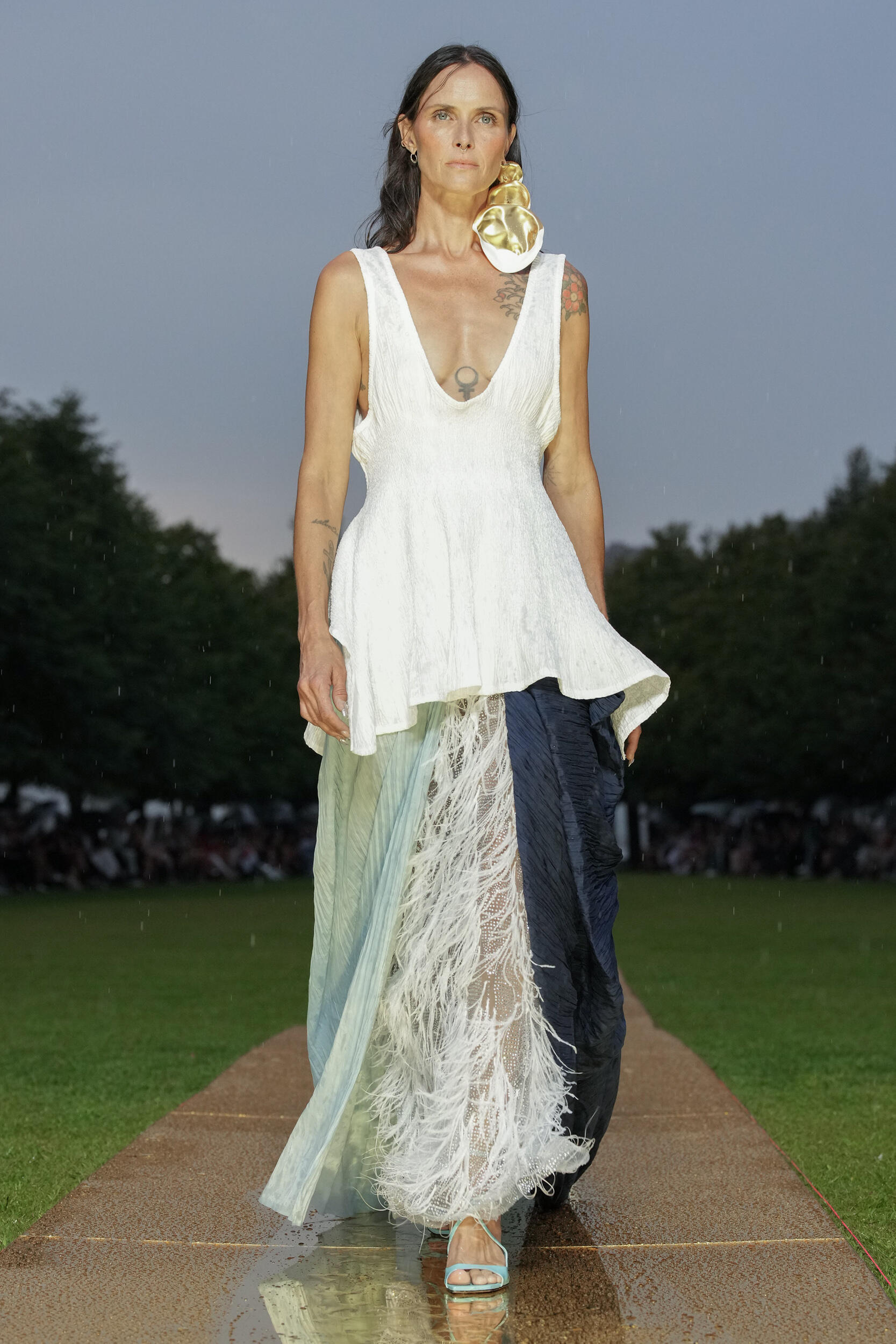 Look 37