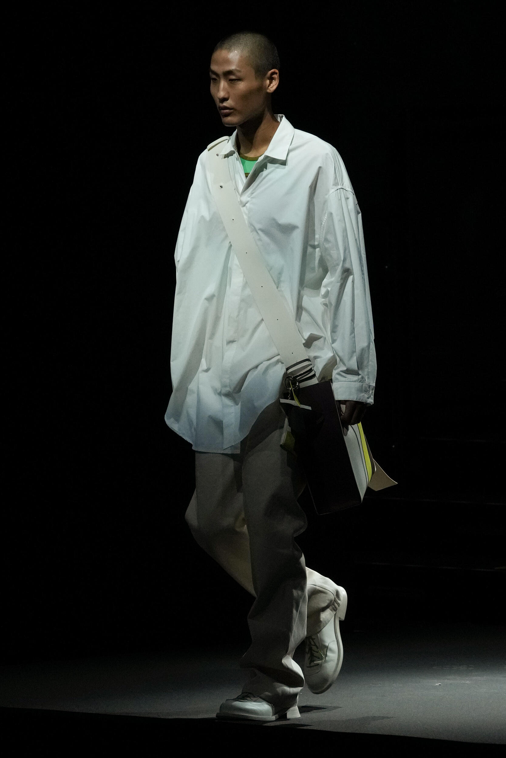 Look 28