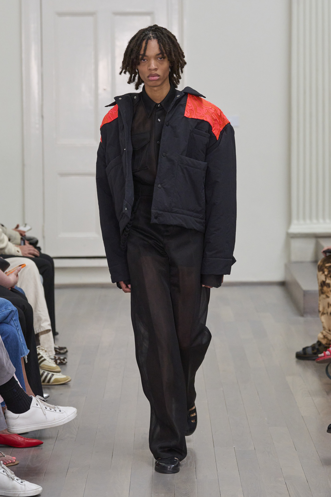 Look 25