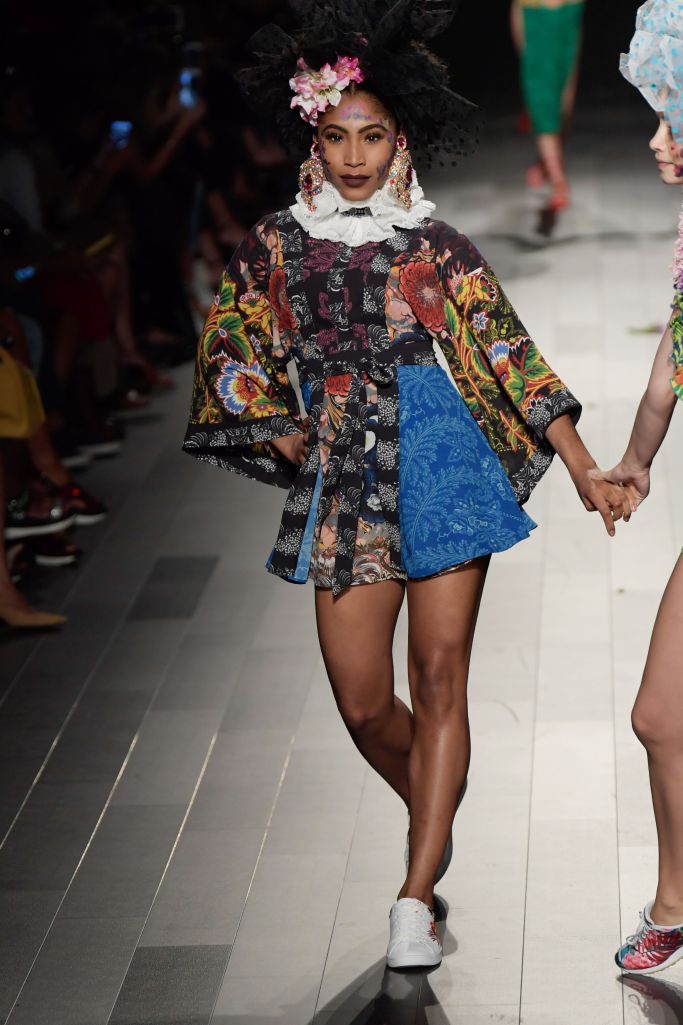 Look 25