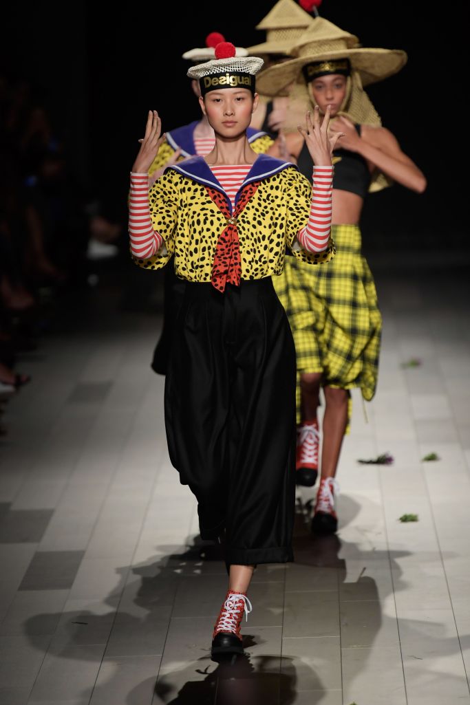 Look 32