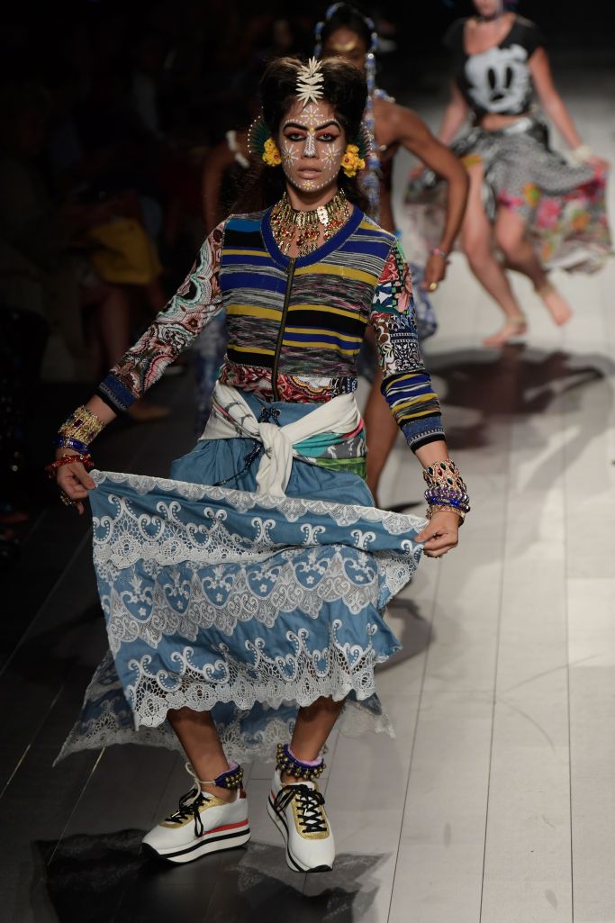 Look 38