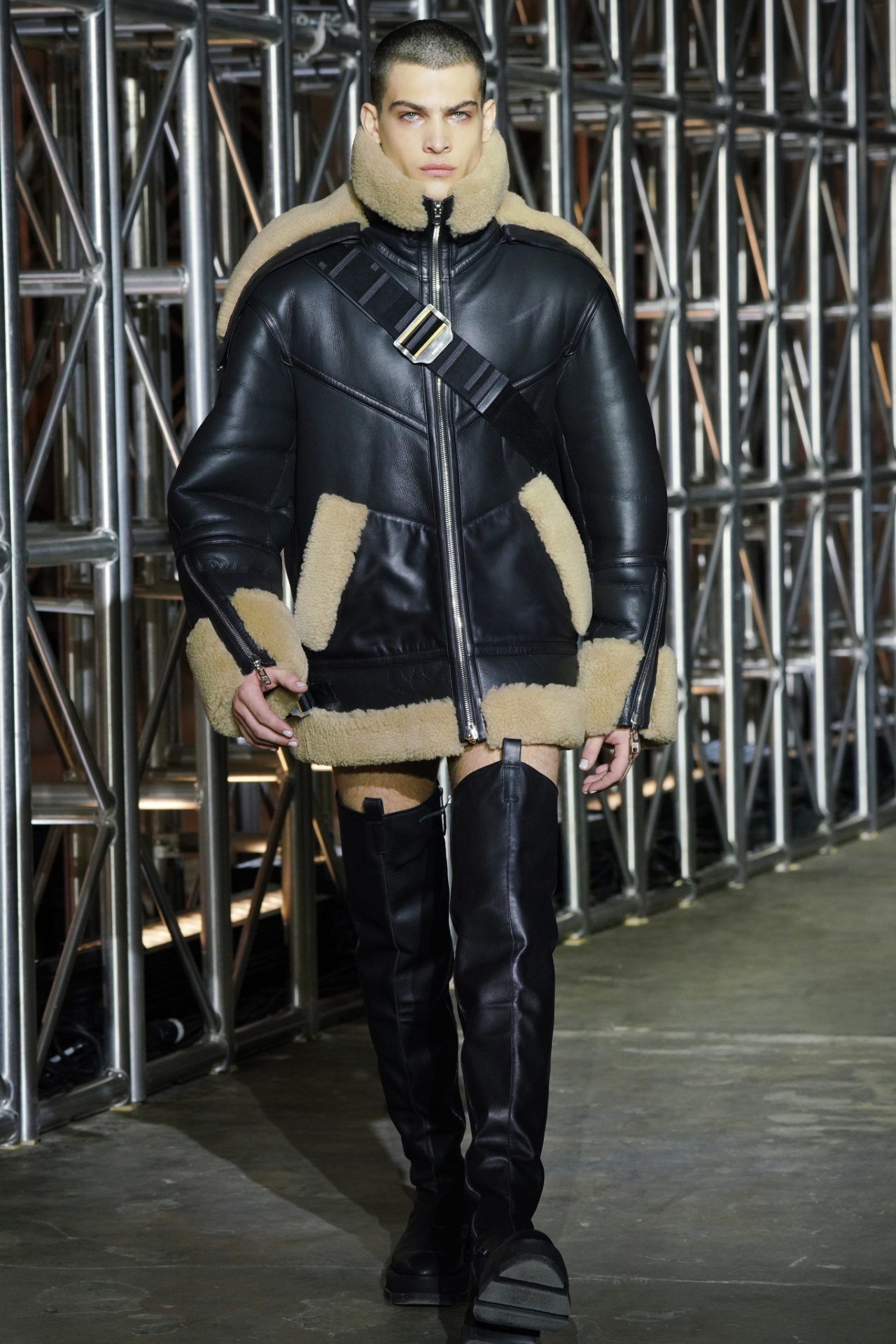 Look 13