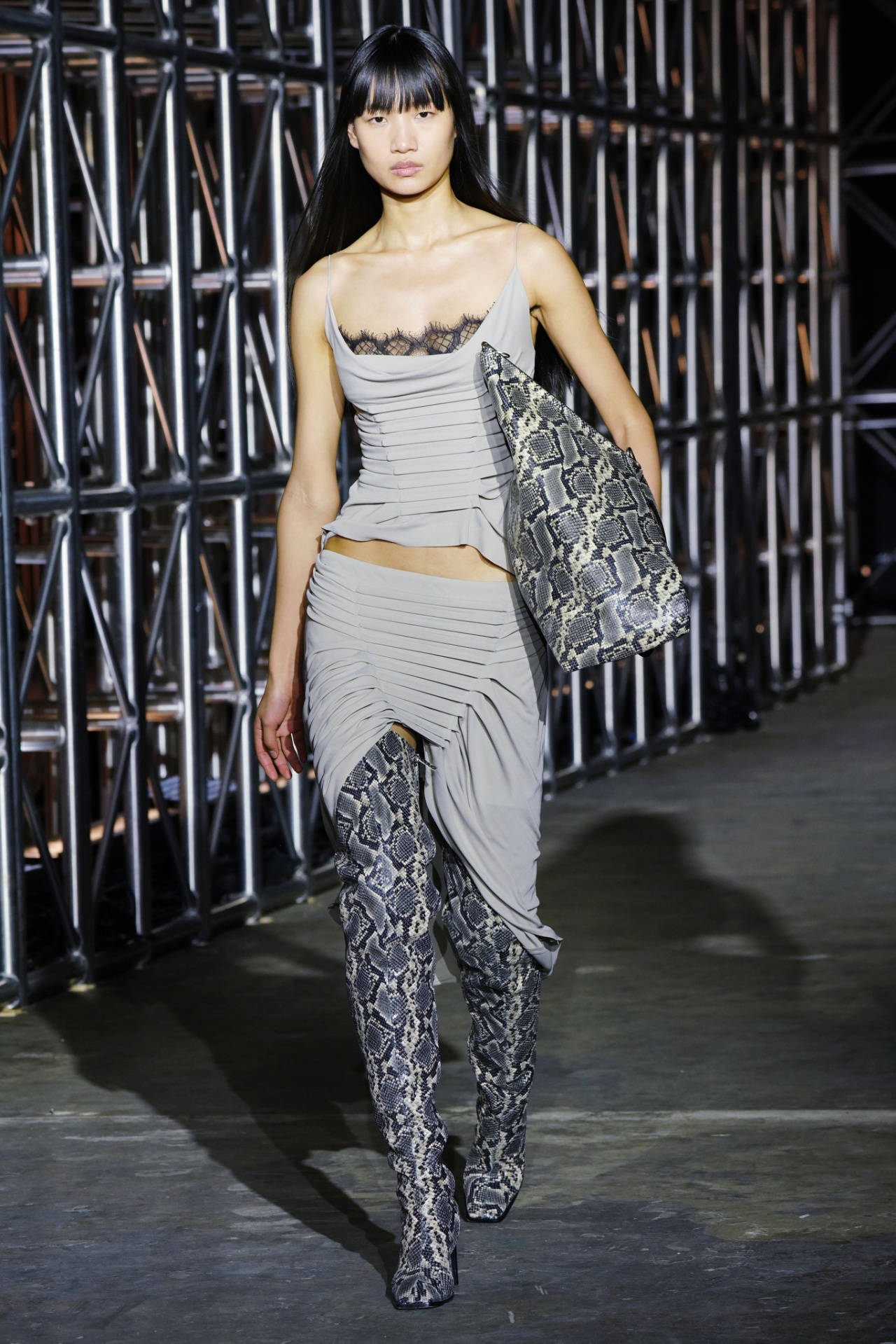 Look 18