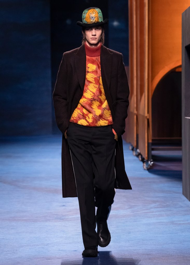 Look 10