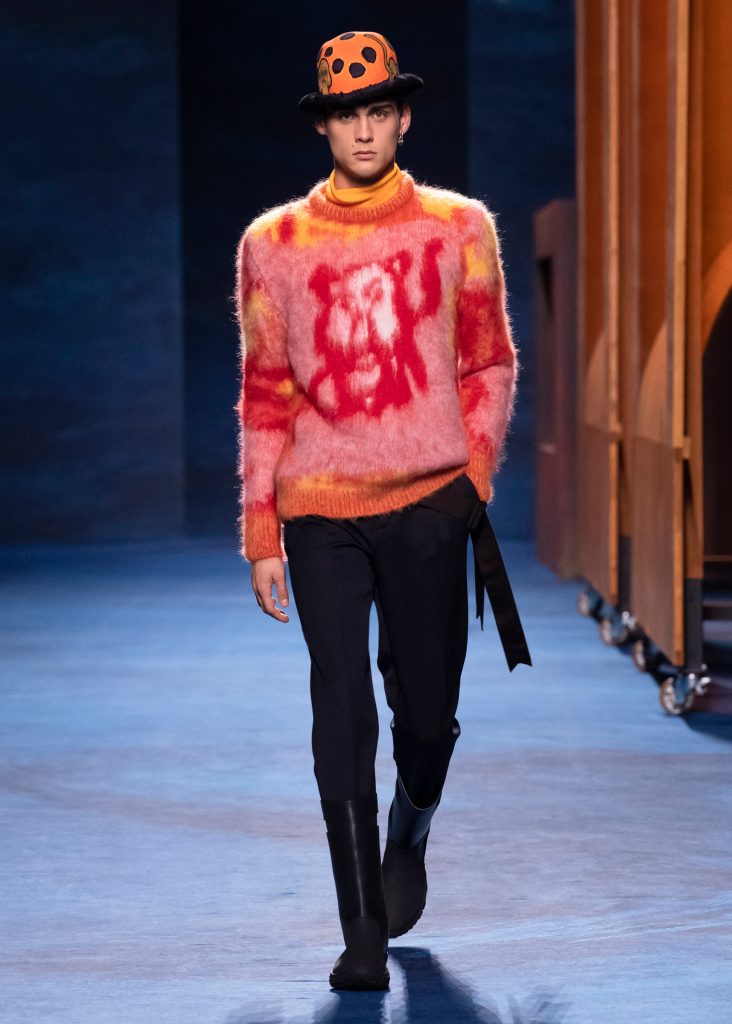 Look 18